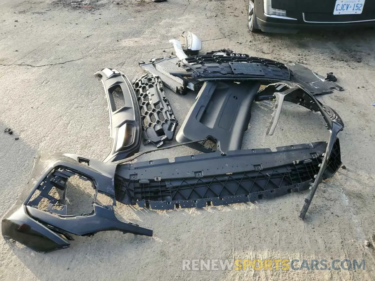 13 Photograph of a damaged car WA1FAAFY5P2046684 AUDI Q5 2023