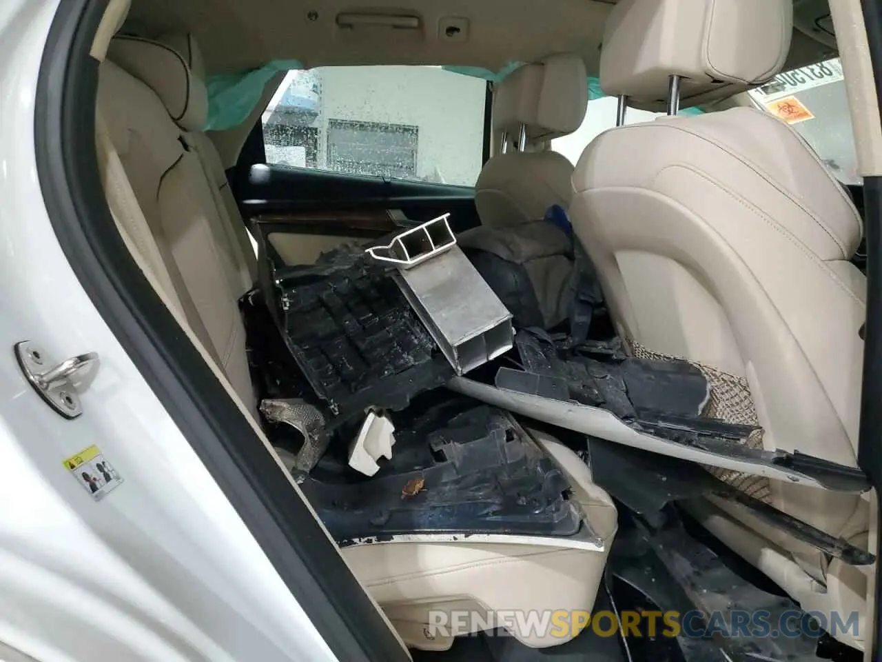 11 Photograph of a damaged car WA1FAAFY7P2165319 AUDI Q5 2023