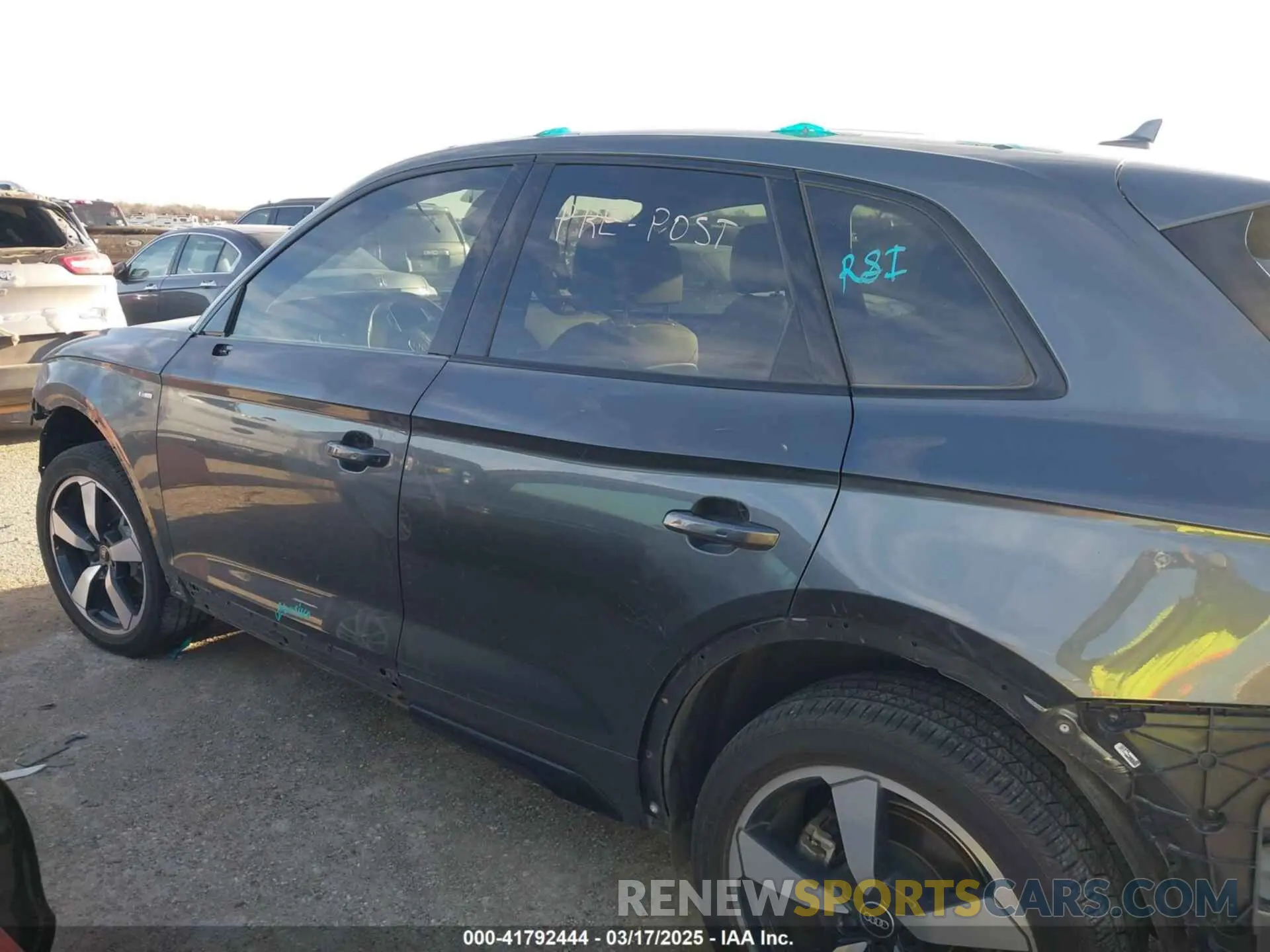 14 Photograph of a damaged car WA1FAAFY8P2167662 AUDI Q5 2023
