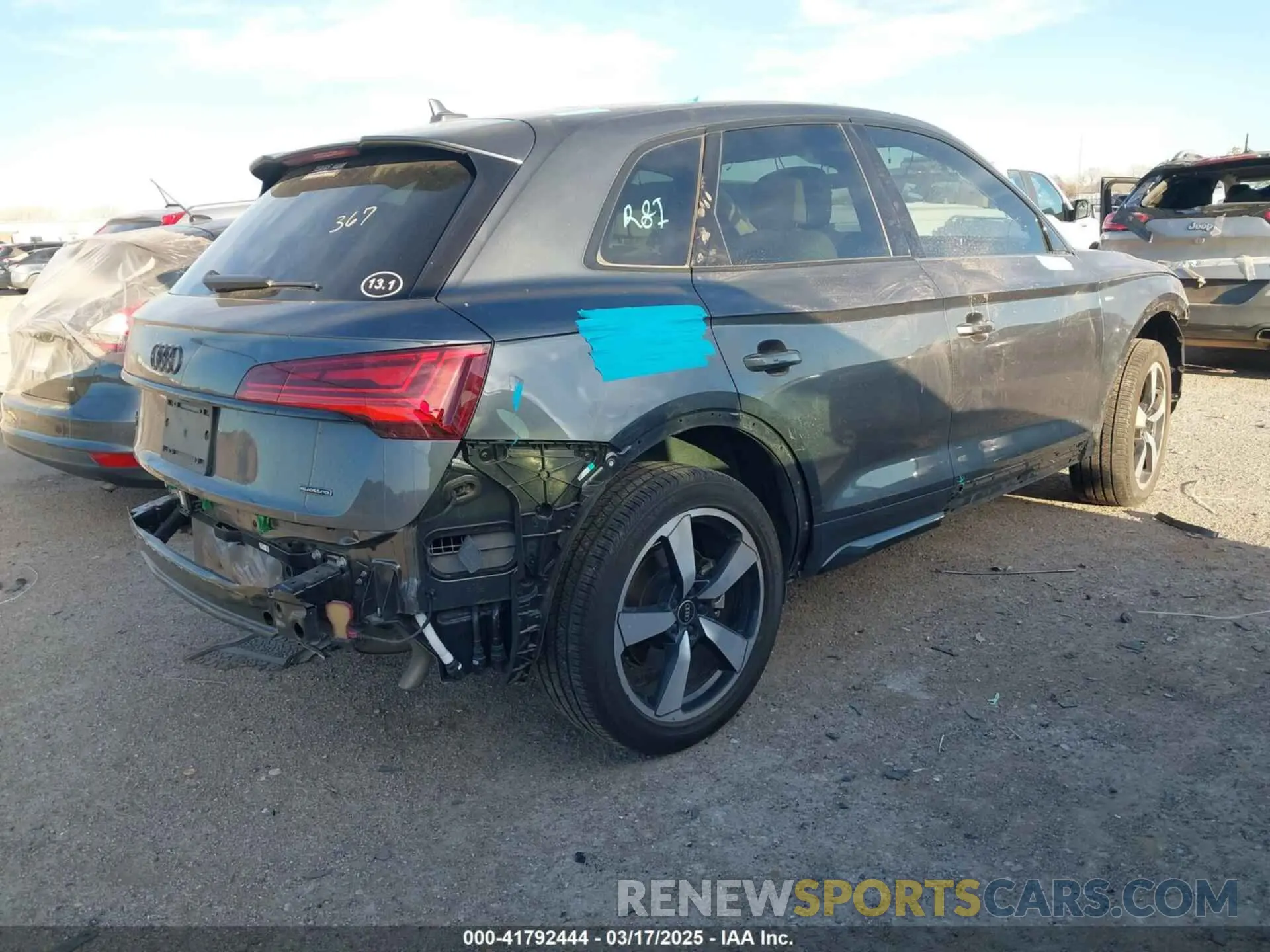 4 Photograph of a damaged car WA1FAAFY8P2167662 AUDI Q5 2023