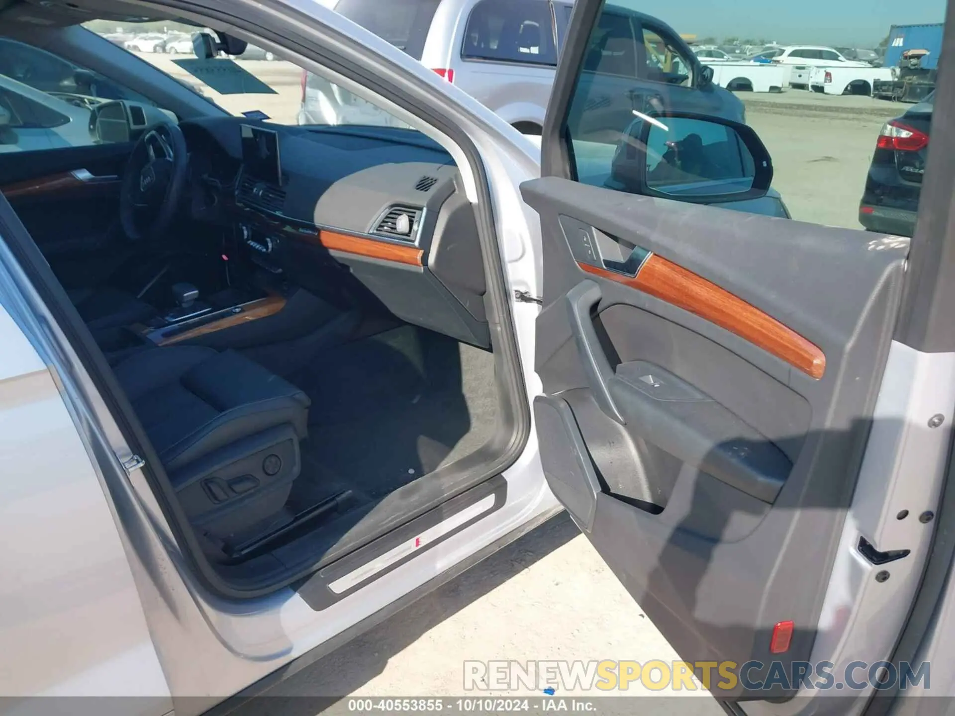 5 Photograph of a damaged car WA1G2AFY8P2099168 AUDI Q5 2023