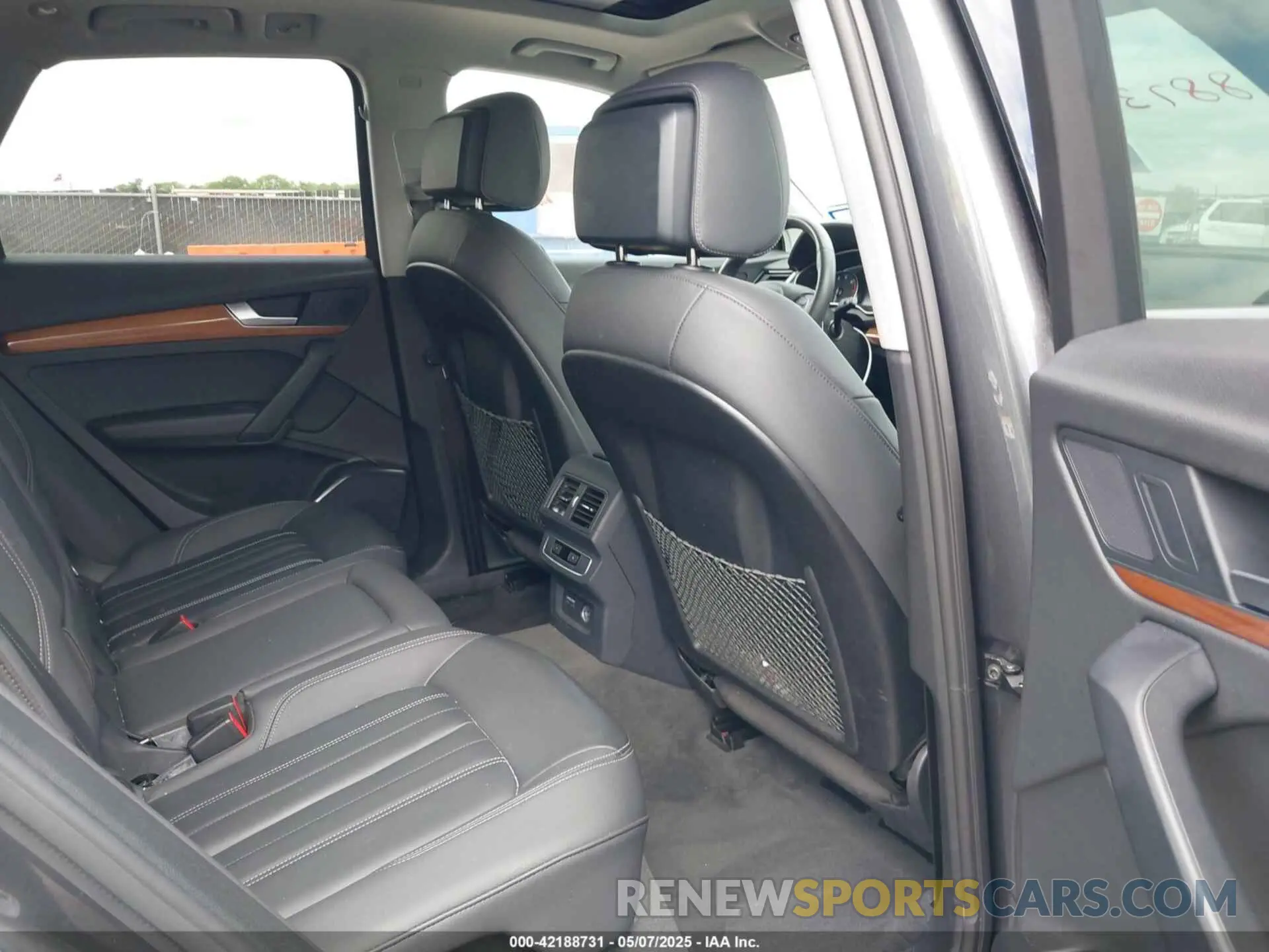 8 Фотография поврежденного автомобиля WA1GAAFY8P2034467 AUDI Q5 2023