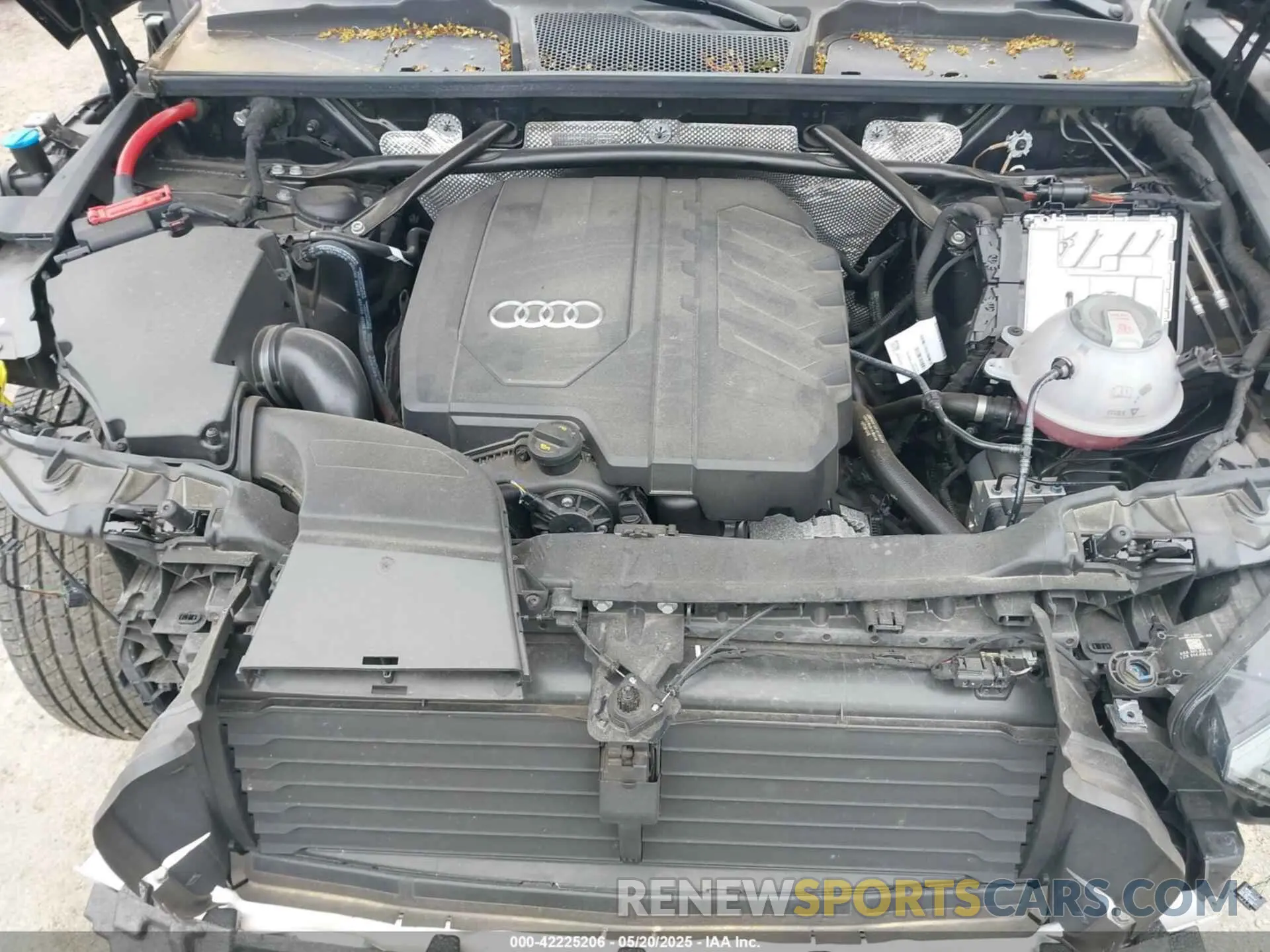 10 Photograph of a damaged car WA1GAAFYXP2068698 AUDI Q5 2023