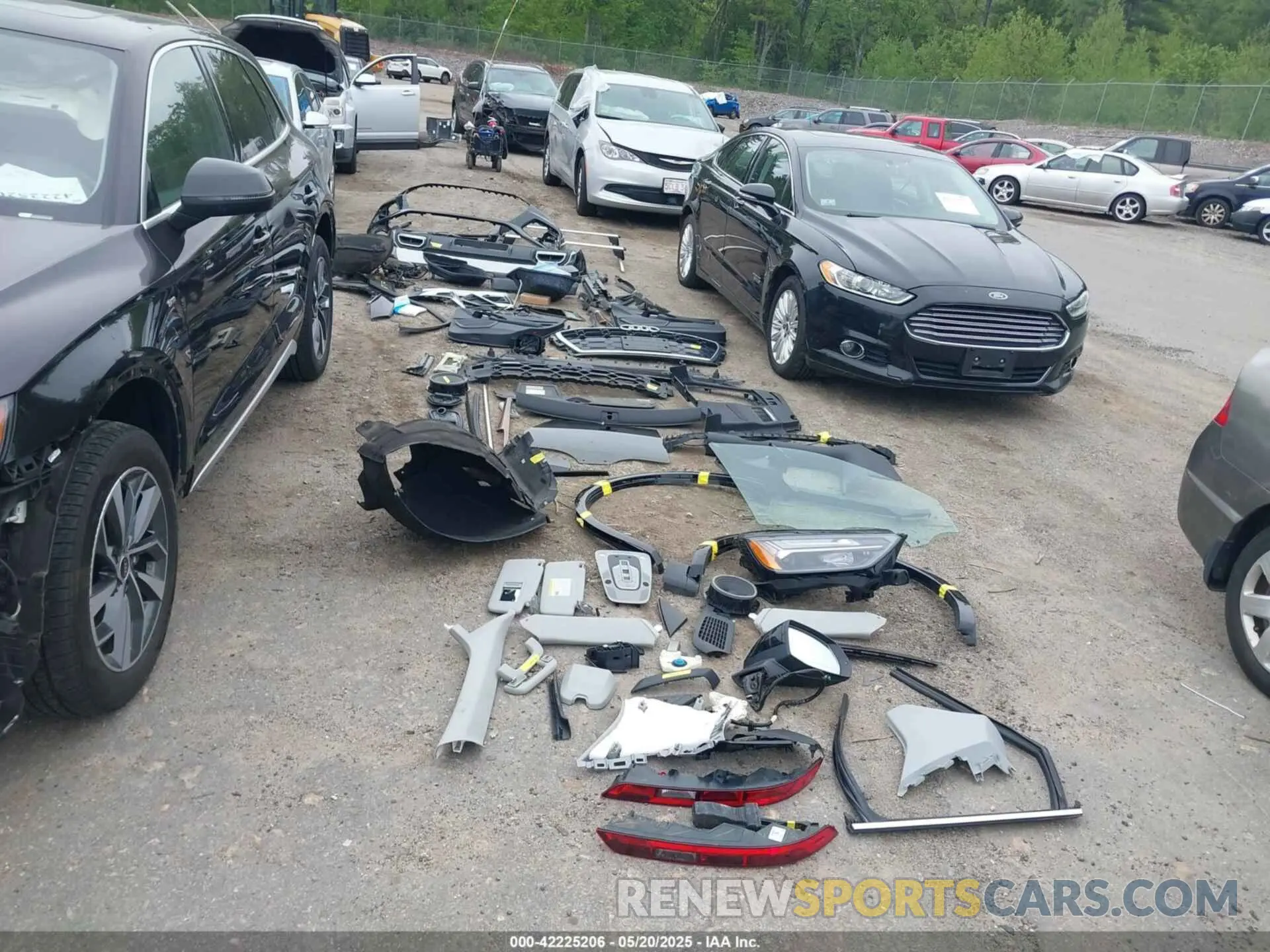 12 Photograph of a damaged car WA1GAAFYXP2068698 AUDI Q5 2023