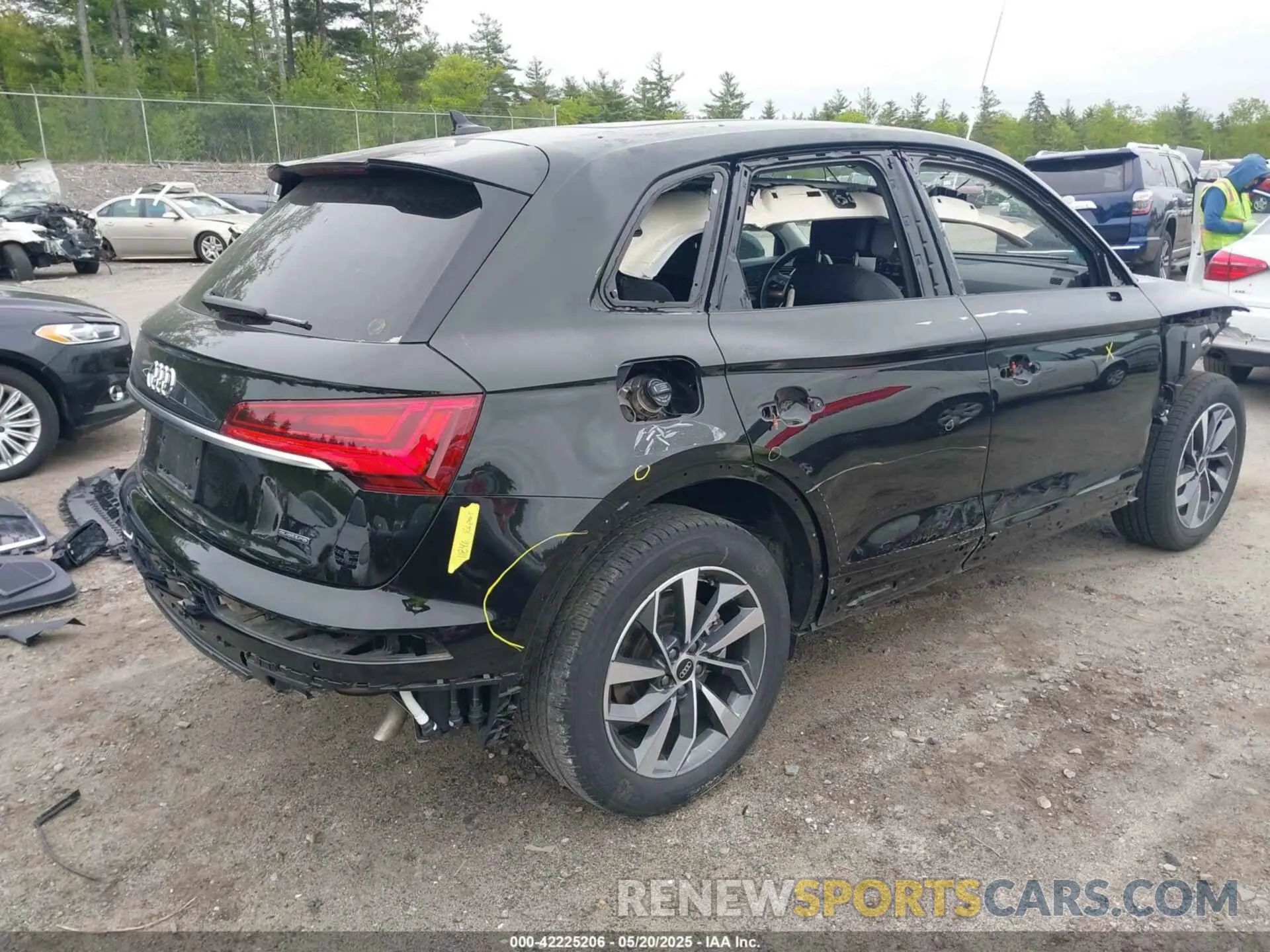 4 Photograph of a damaged car WA1GAAFYXP2068698 AUDI Q5 2023