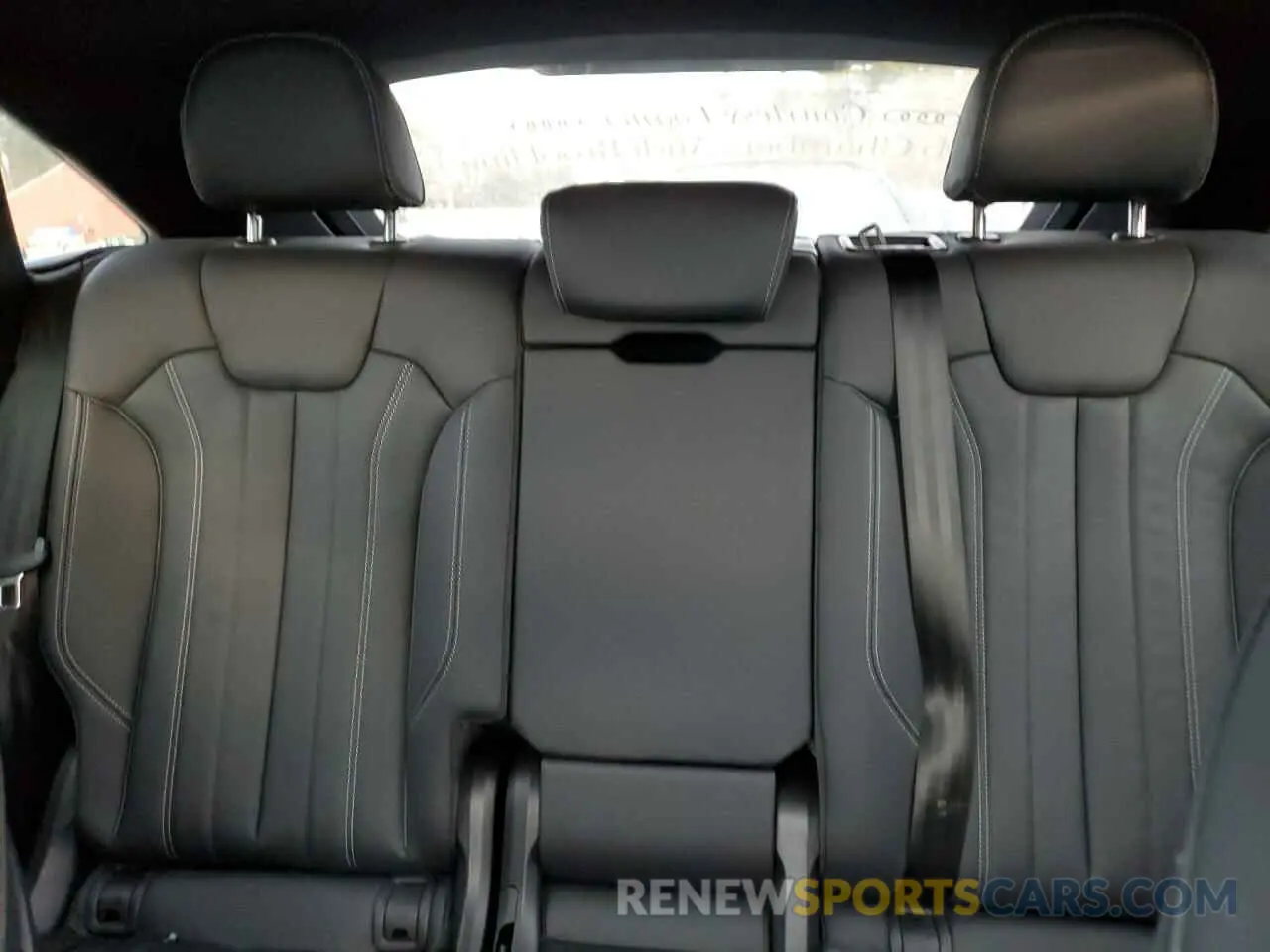 10 Photograph of a damaged car WA14AAFY3R2106861 AUDI Q5 2024