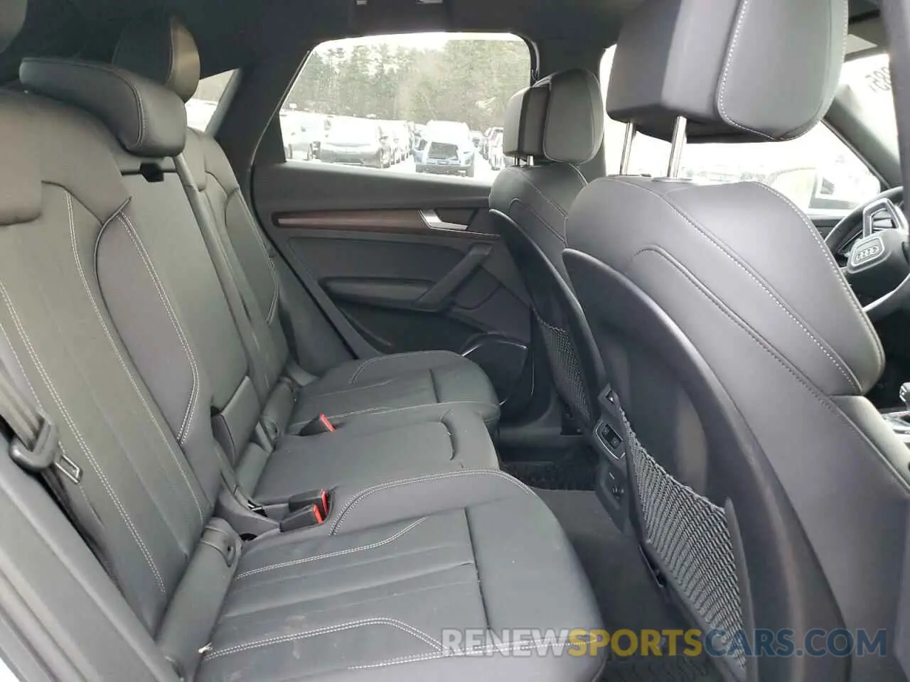 11 Photograph of a damaged car WA14AAFY3R2106861 AUDI Q5 2024