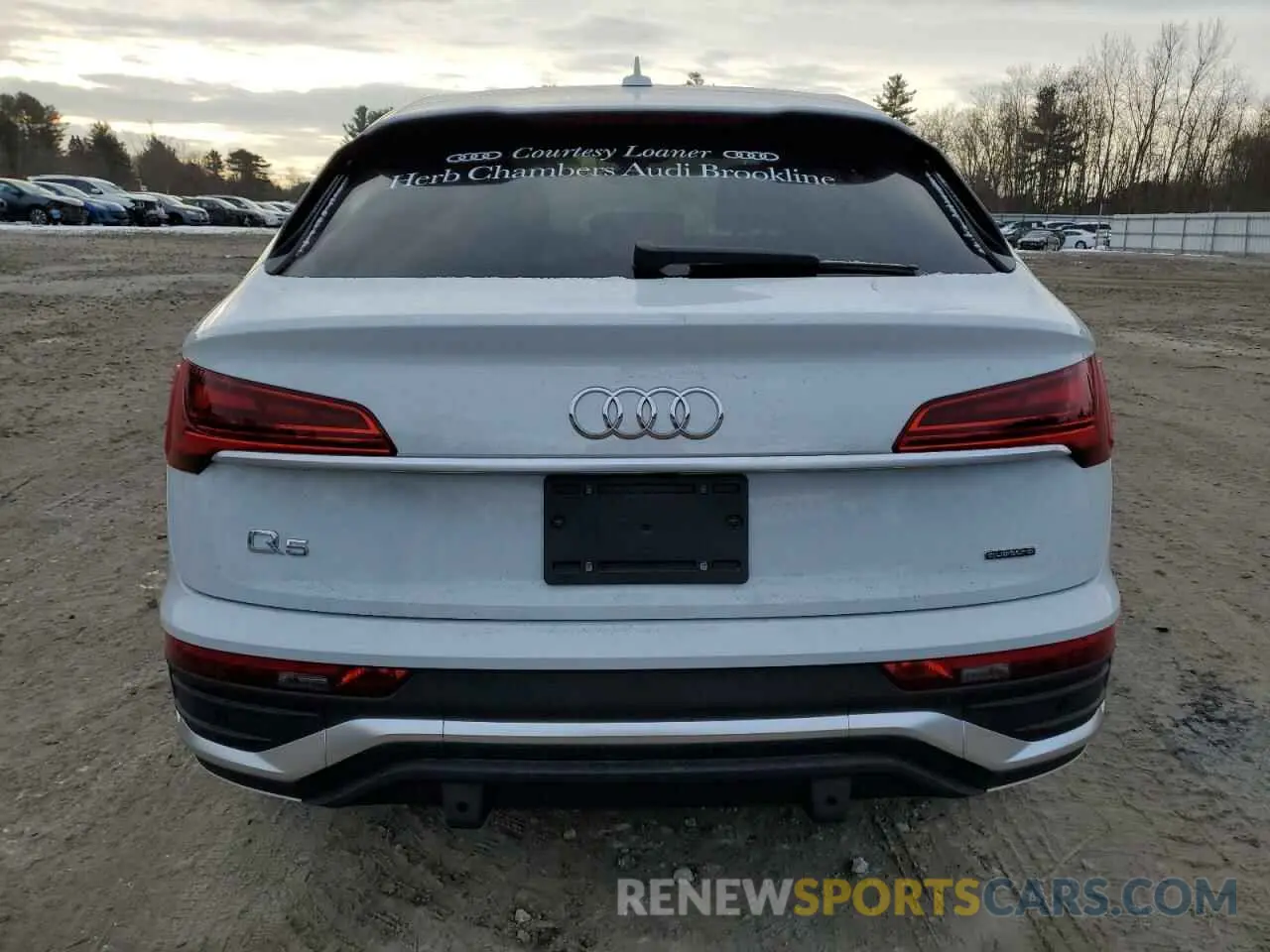 6 Photograph of a damaged car WA14AAFY3R2106861 AUDI Q5 2024