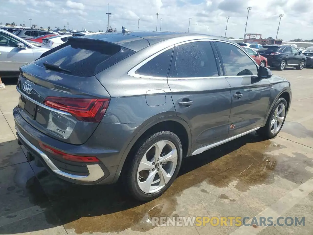 3 Photograph of a damaged car WA15AAFY5R2082406 AUDI Q5 2024