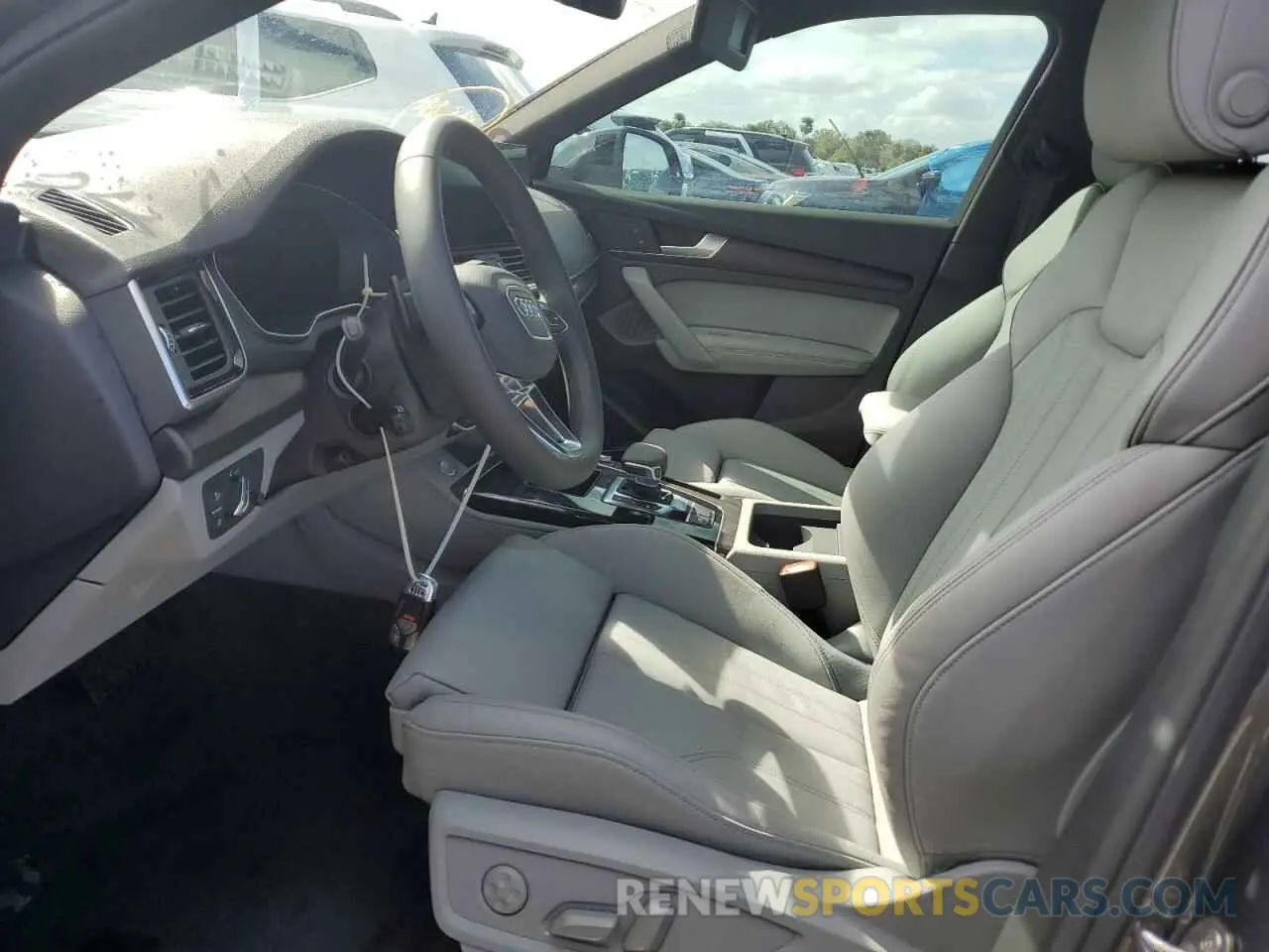 7 Photograph of a damaged car WA15AAFY5R2082406 AUDI Q5 2024