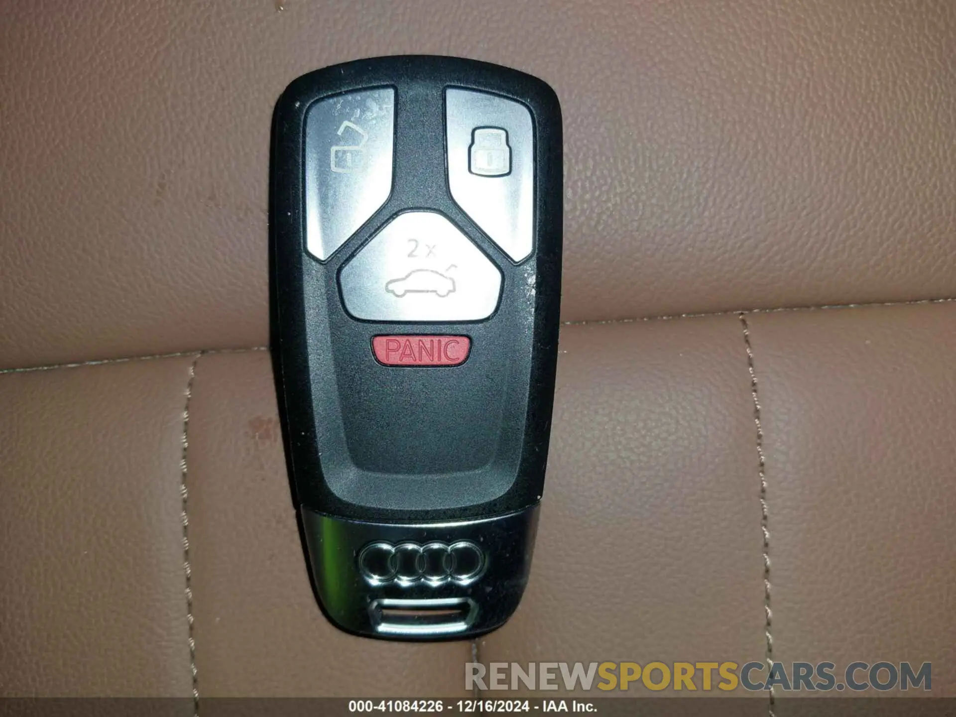 11 Фотография поврежденного автомобиля WA1ABAFY0R2064293 AUDI Q5 2024
