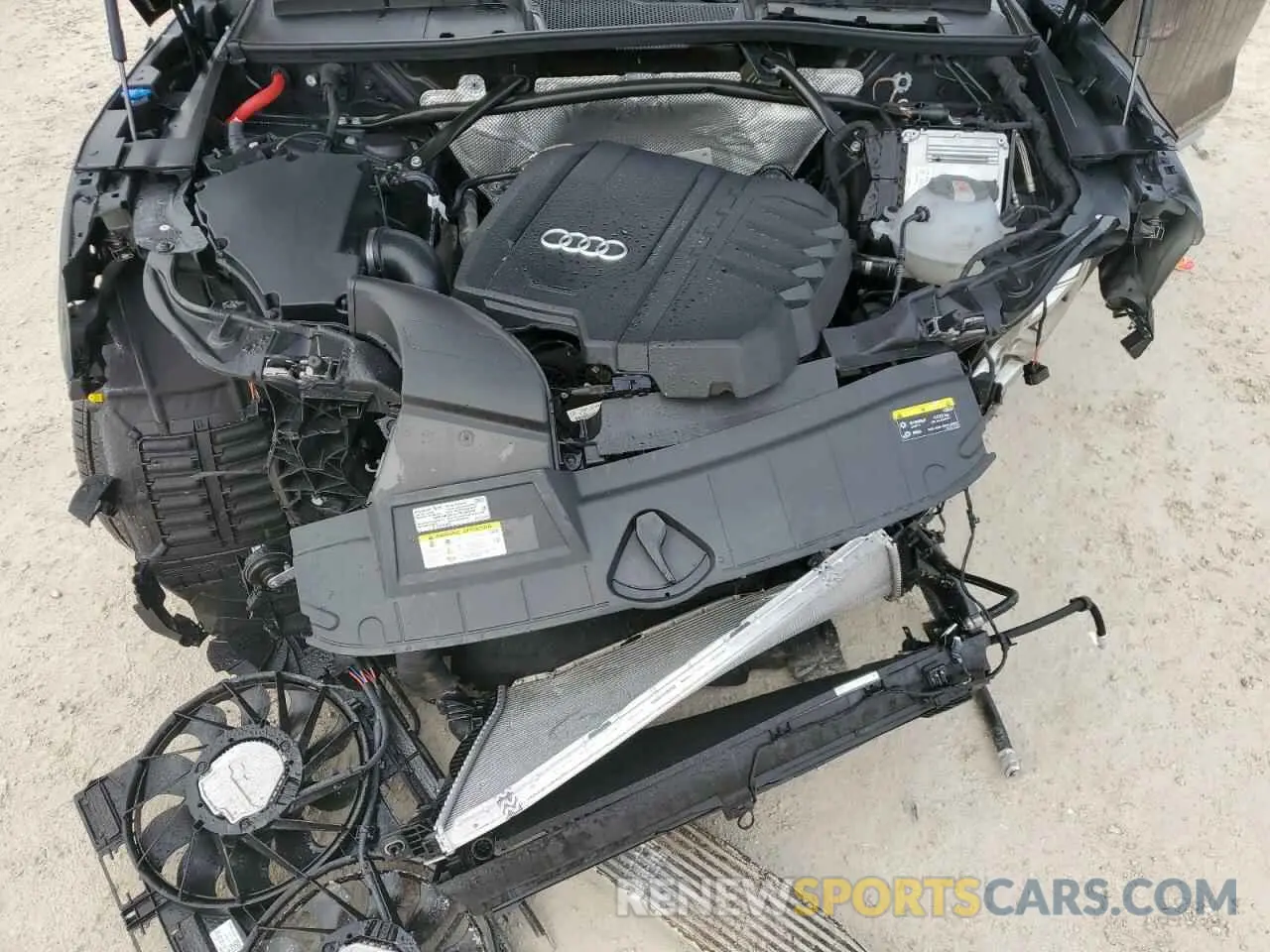 12 Фотография поврежденного автомобиля WA1ABAFY9R2083635 AUDI Q5 2024