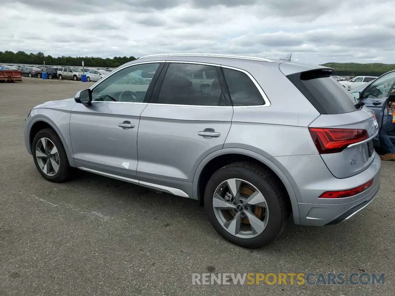 2 Photograph of a damaged car WA1BBAFY2R2057012 AUDI Q5 2024