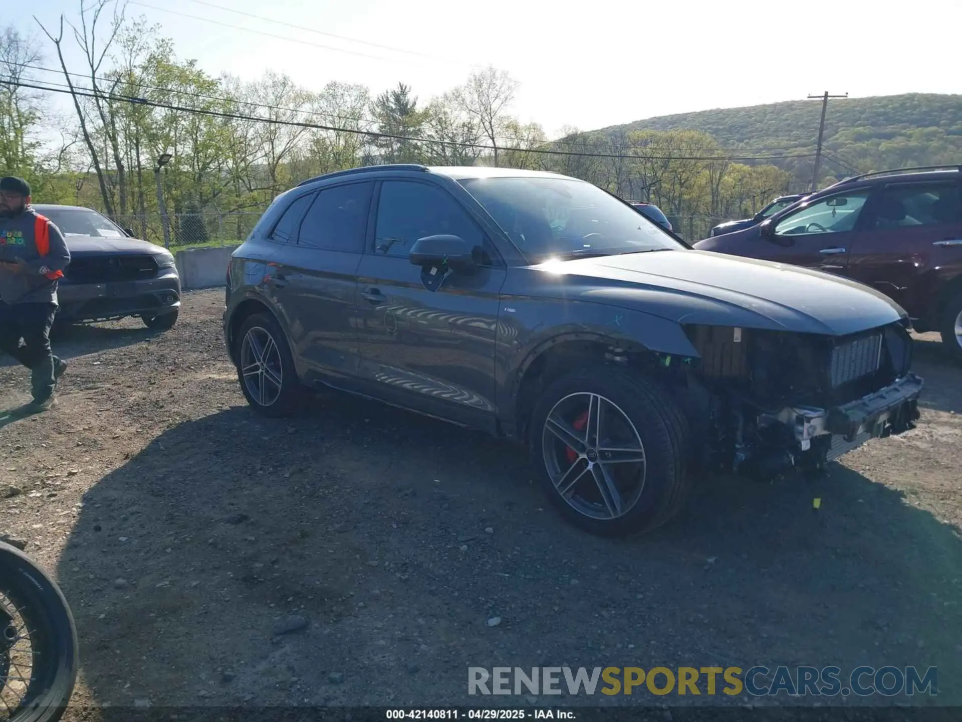 1 Photograph of a damaged car WA1E2AFY1R2128648 AUDI Q5 2024