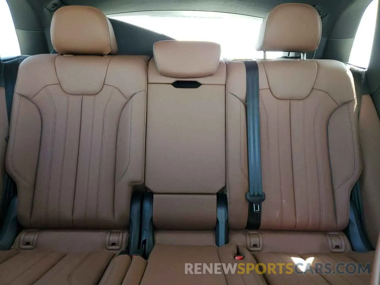 10 Фотография поврежденного автомобиля WA1E2AFY5R2086601 AUDI Q5 2024