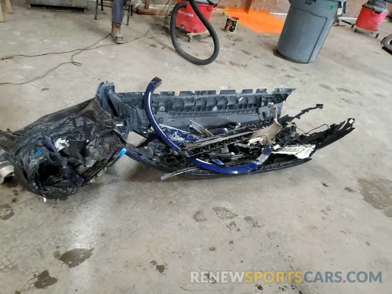13 Photograph of a damaged car WA1EAAFY0R2004289 AUDI Q5 2024