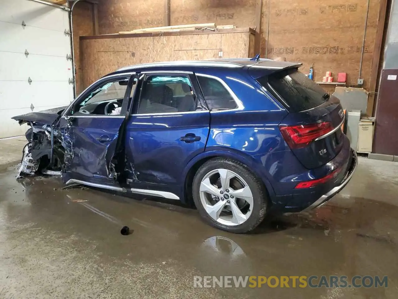 2 Photograph of a damaged car WA1EAAFY0R2004289 AUDI Q5 2024