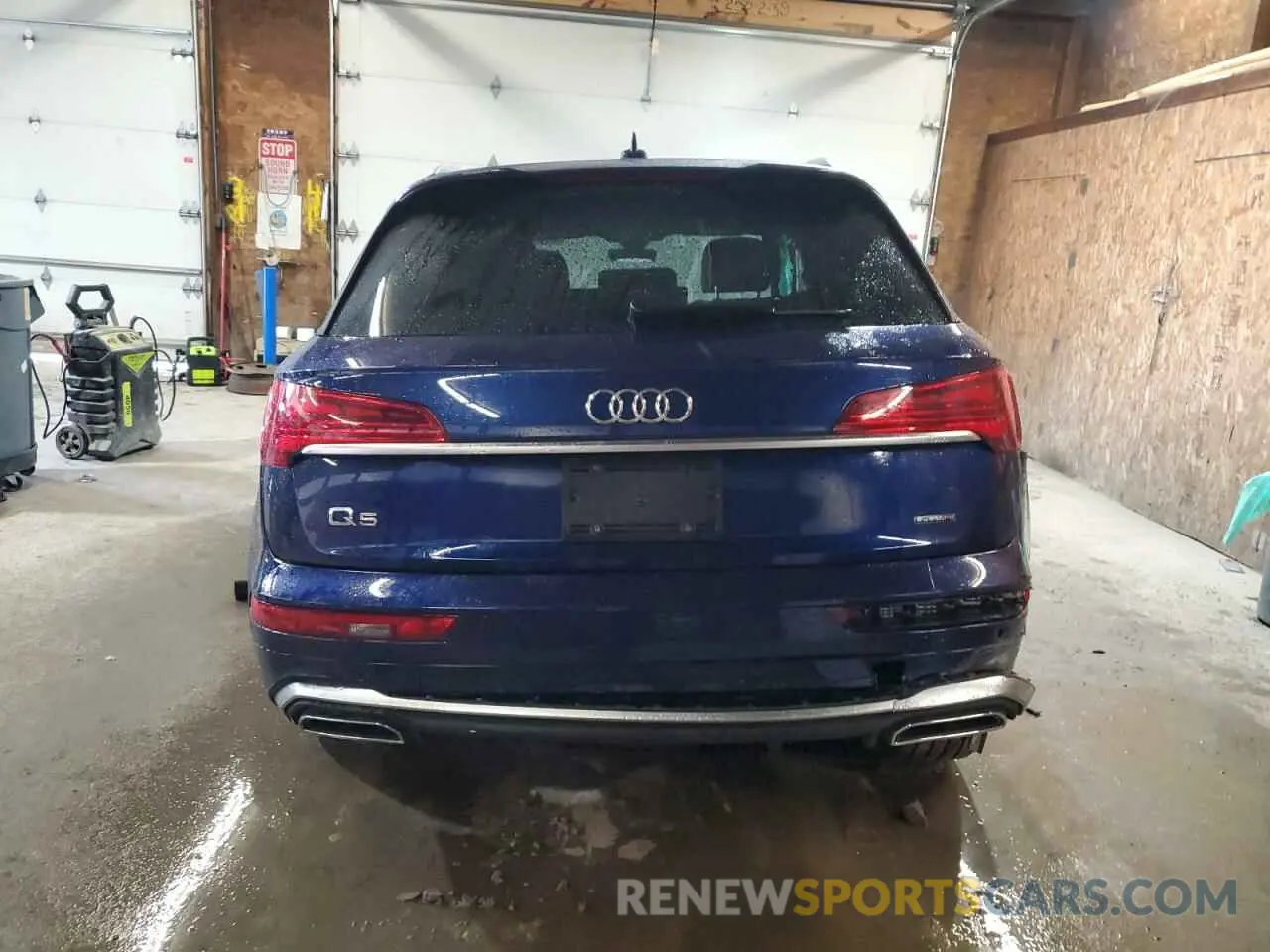 6 Photograph of a damaged car WA1EAAFY0R2004289 AUDI Q5 2024