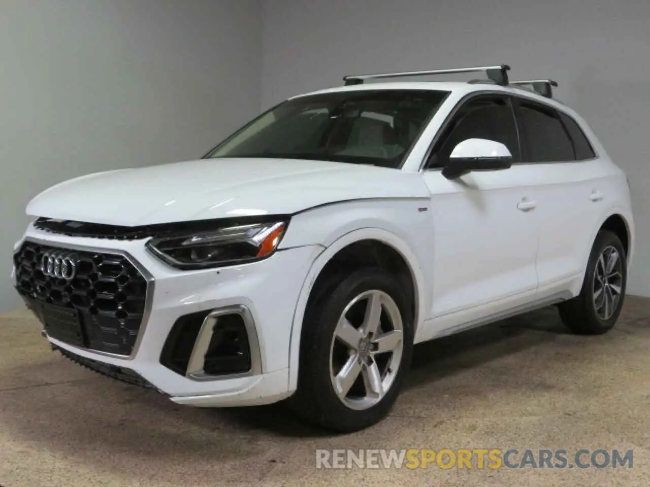 2 Photograph of a damaged car WA1EAAFY0R2082281 AUDI Q5 2024