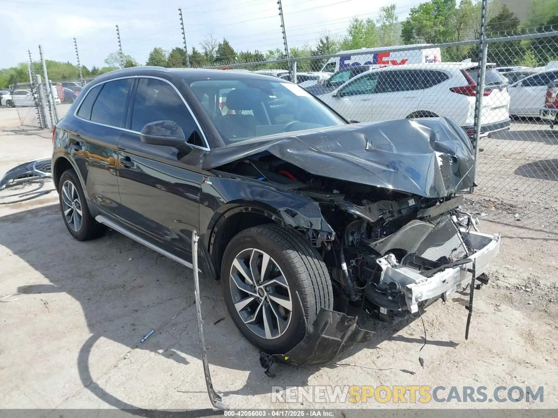 1 Фотография поврежденного автомобиля WA1EAAFY1R2037060 AUDI Q5 2024