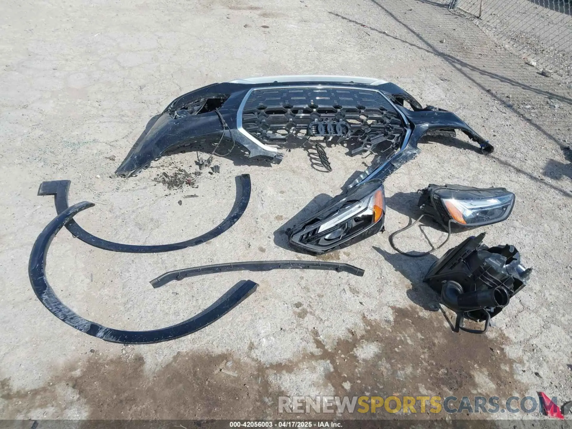 11 Фотография поврежденного автомобиля WA1EAAFY1R2037060 AUDI Q5 2024