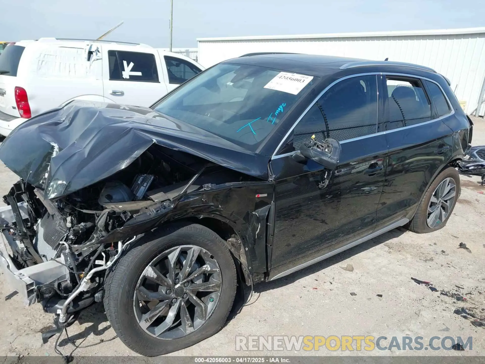 14 Фотография поврежденного автомобиля WA1EAAFY1R2037060 AUDI Q5 2024