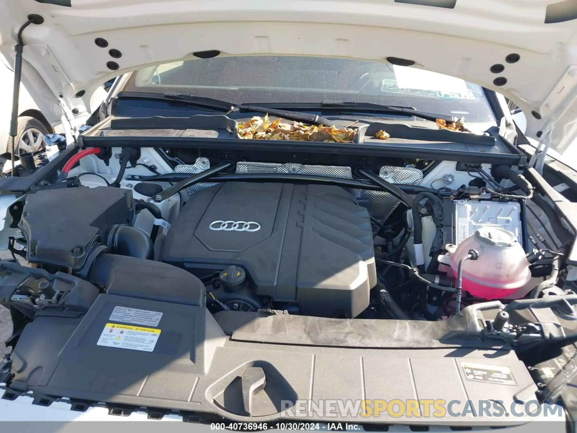 10 Photograph of a damaged car WA1EAAFY1R2143511 AUDI Q5 2024