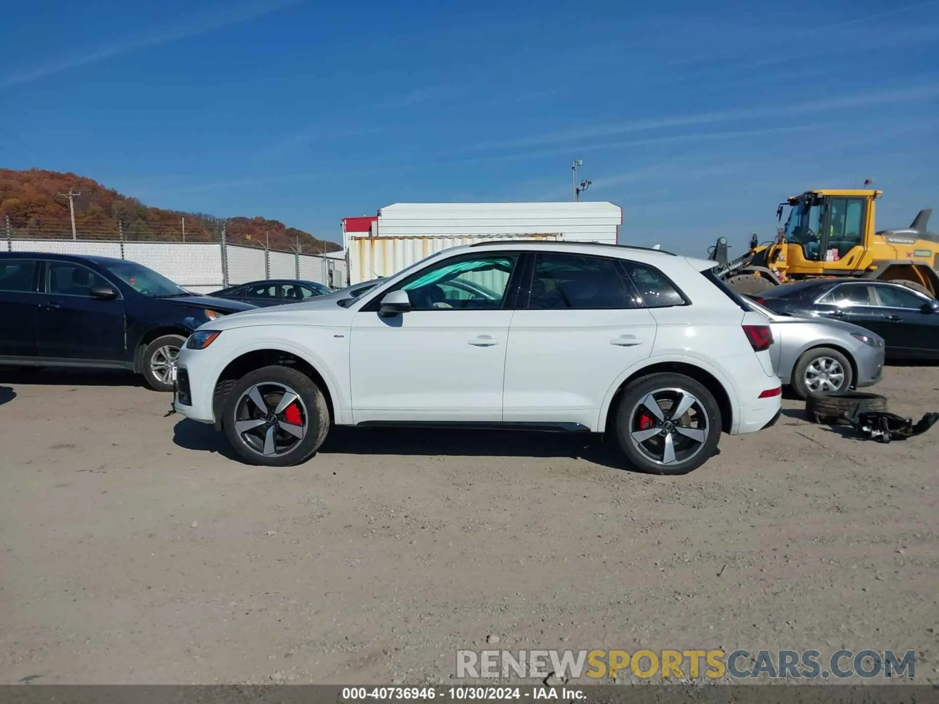 15 Photograph of a damaged car WA1EAAFY1R2143511 AUDI Q5 2024