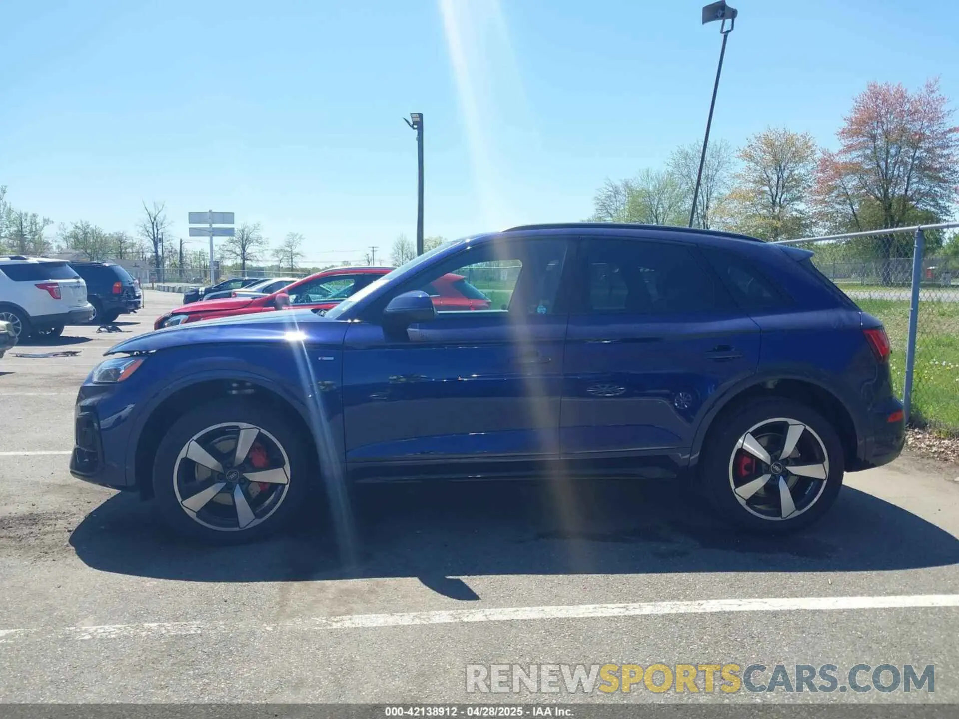 14 Photograph of a damaged car WA1EAAFY2R2096702 AUDI Q5 2024