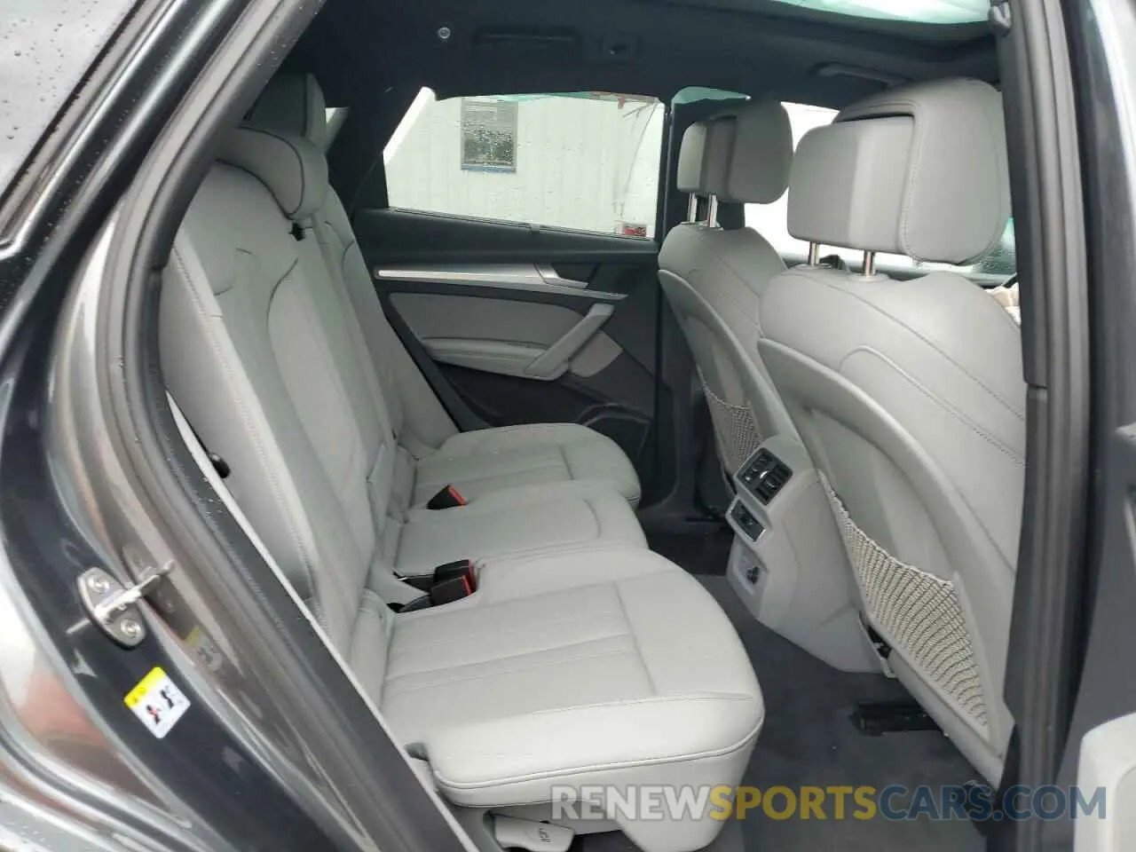 11 Фотография поврежденного автомобиля WA1EAAFY2R2145381 AUDI Q5 2024