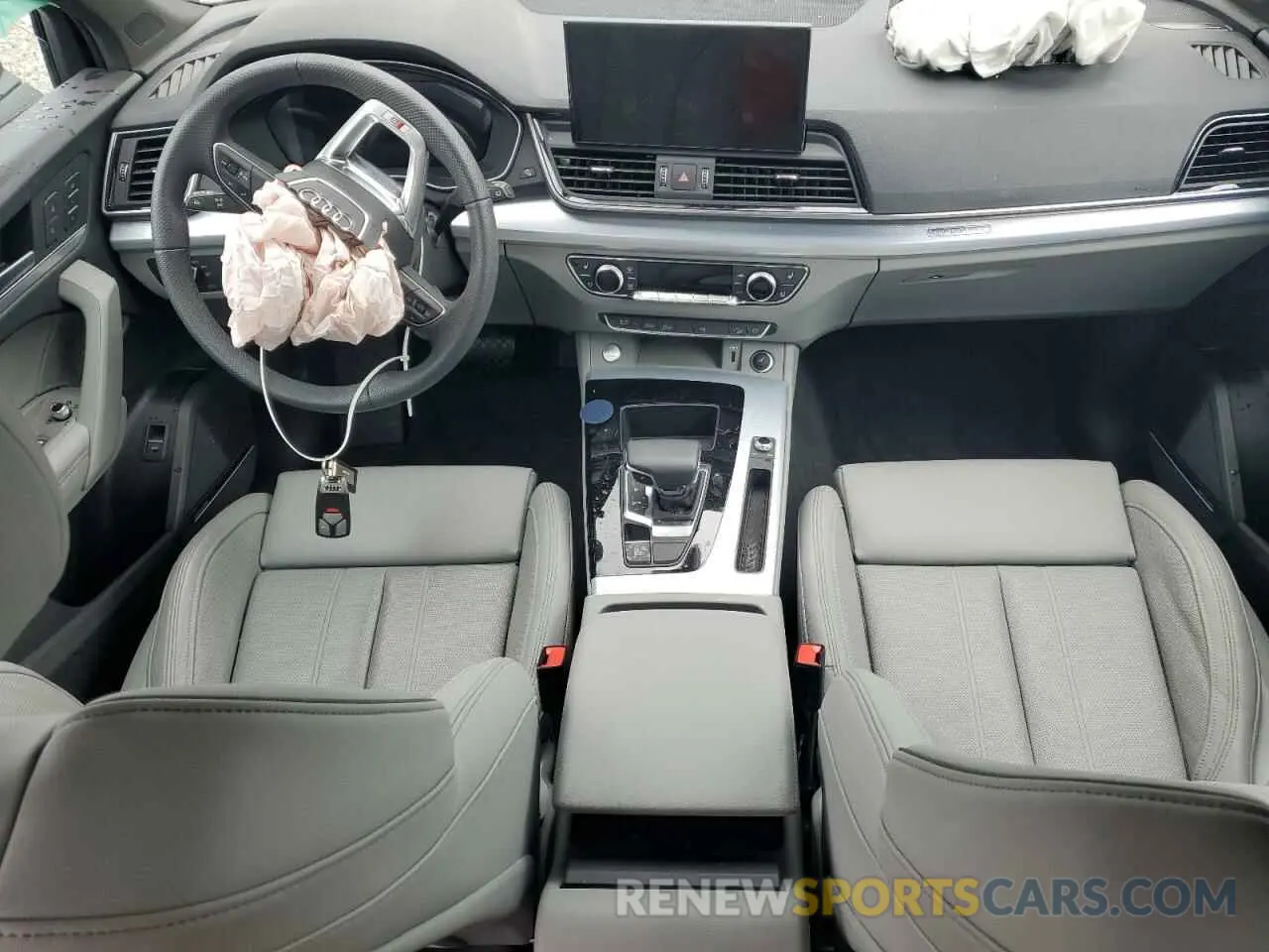 8 Фотография поврежденного автомобиля WA1EAAFY2R2145381 AUDI Q5 2024