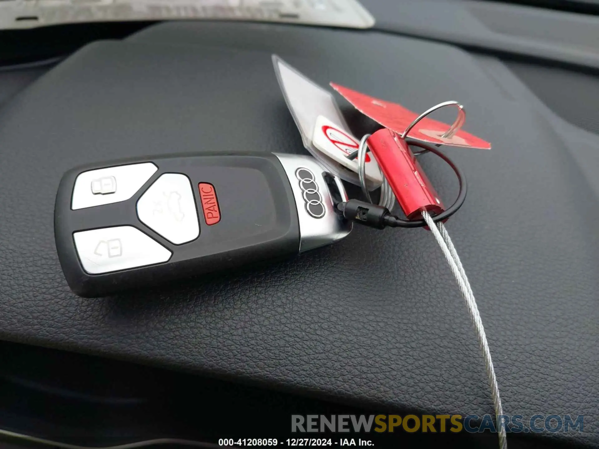 11 Photograph of a damaged car WA1EAAFY3R2022673 AUDI Q5 2024