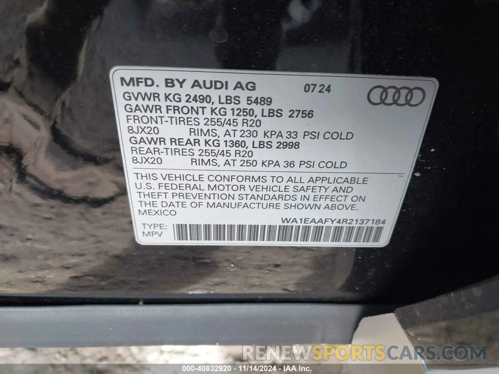 9 Photograph of a damaged car WA1EAAFY4R2137184 AUDI Q5 2024