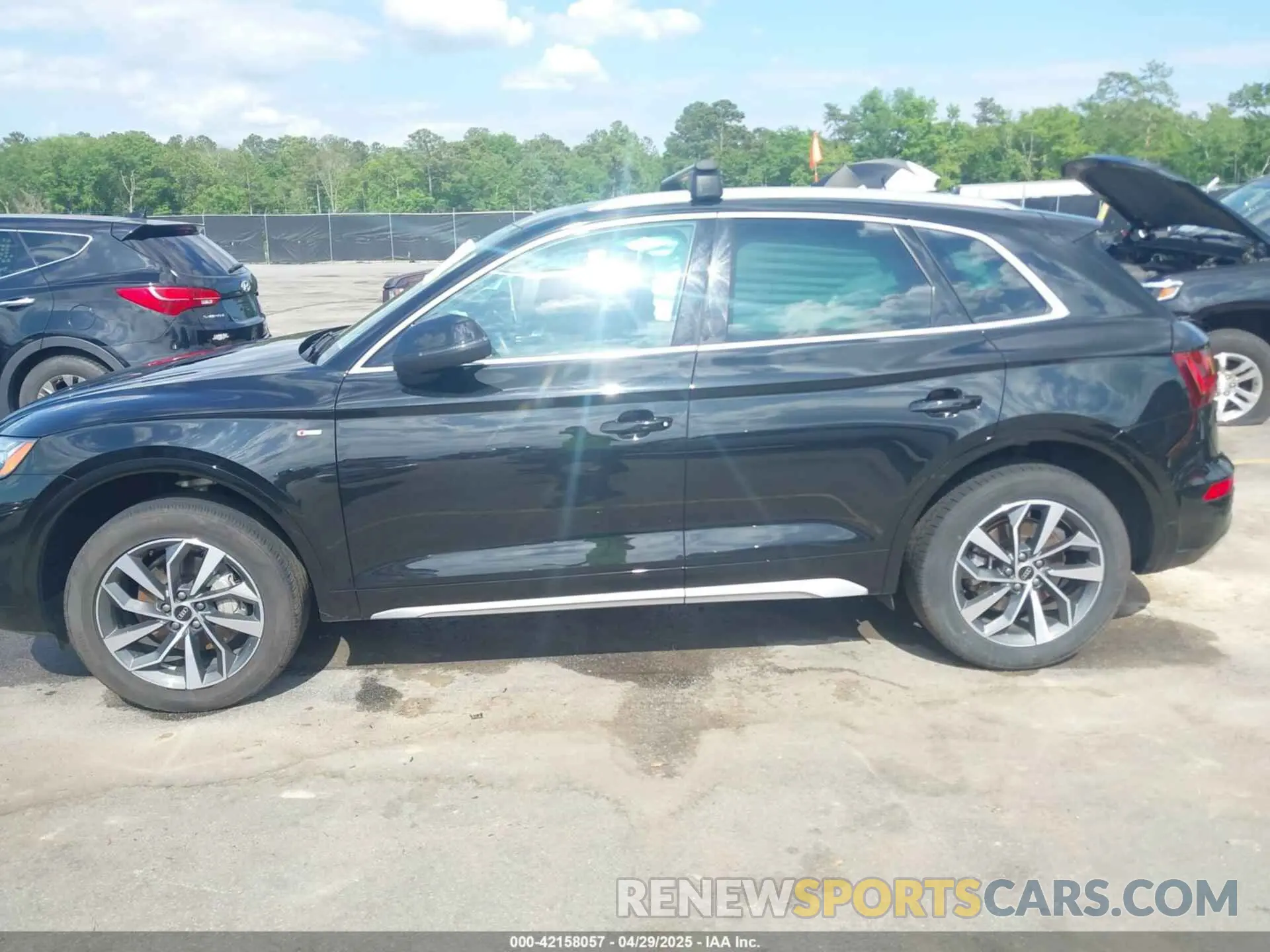 14 Photograph of a damaged car WA1EAAFY5R2030063 AUDI Q5 2024