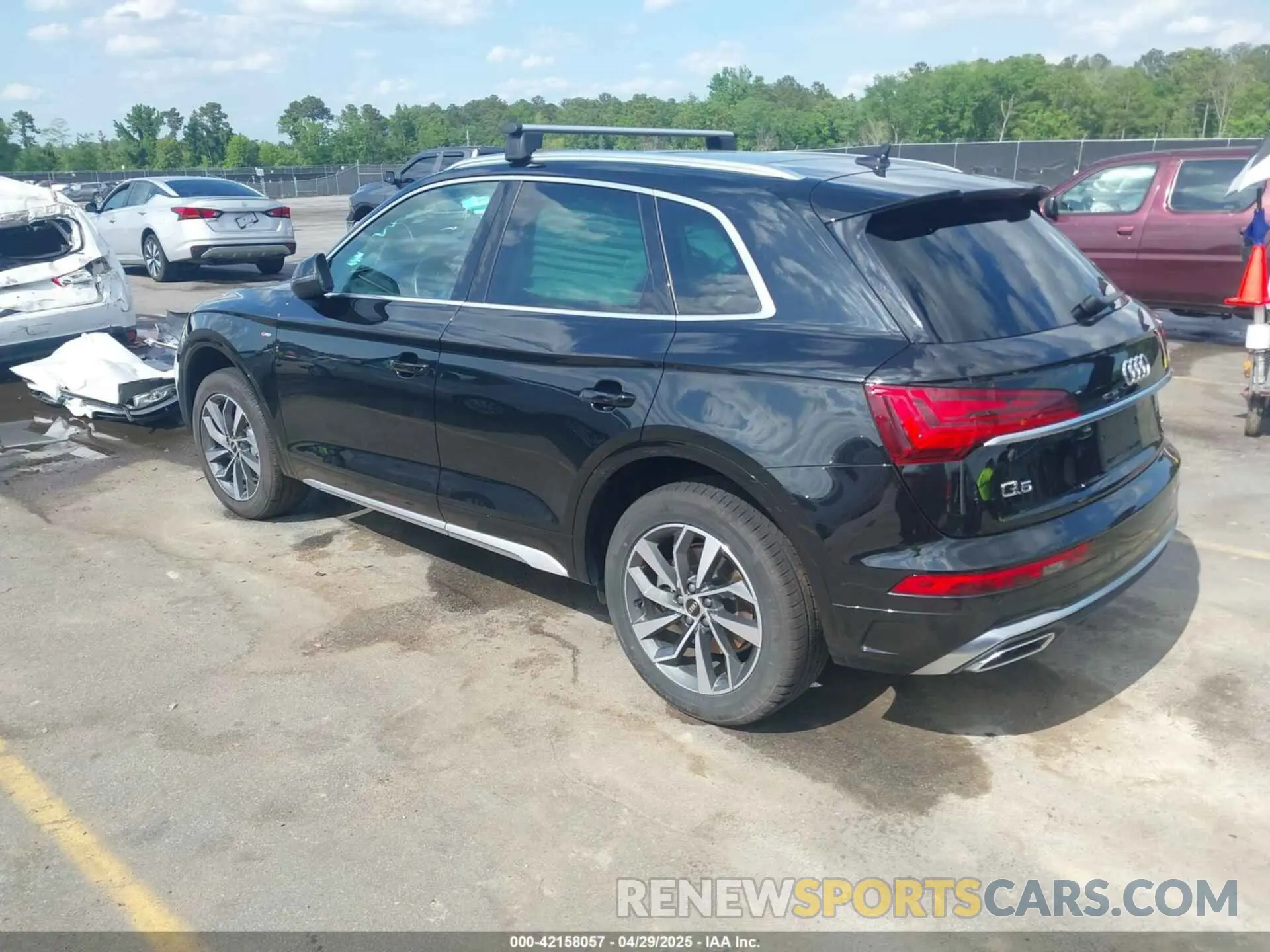 3 Photograph of a damaged car WA1EAAFY5R2030063 AUDI Q5 2024