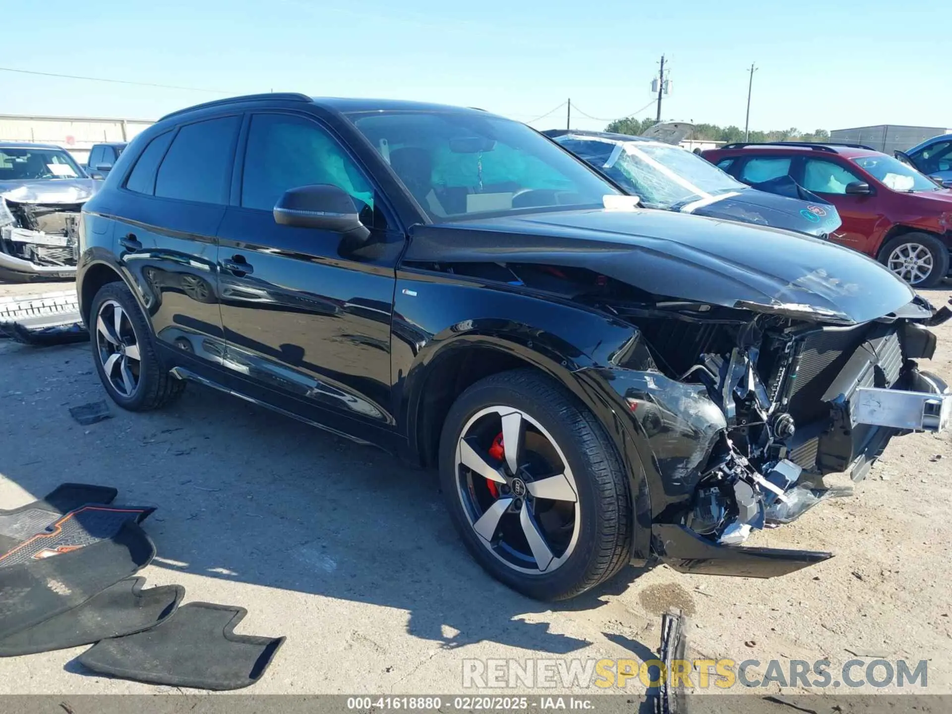 1 Photograph of a damaged car WA1EAAFY5R2120135 AUDI Q5 2024