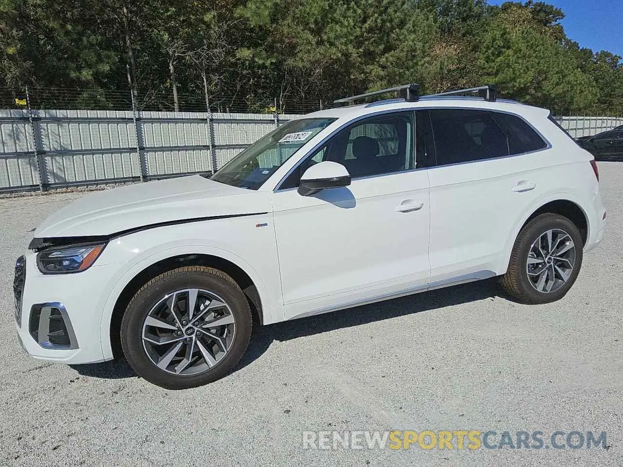 1 Photograph of a damaged car WA1EAAFY5R2131698 AUDI Q5 2024