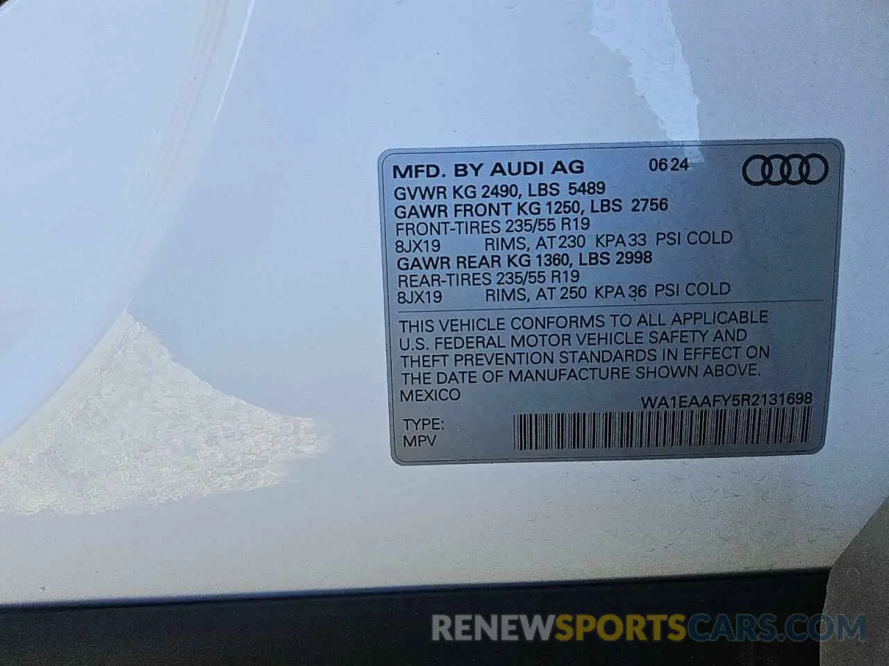 13 Photograph of a damaged car WA1EAAFY5R2131698 AUDI Q5 2024