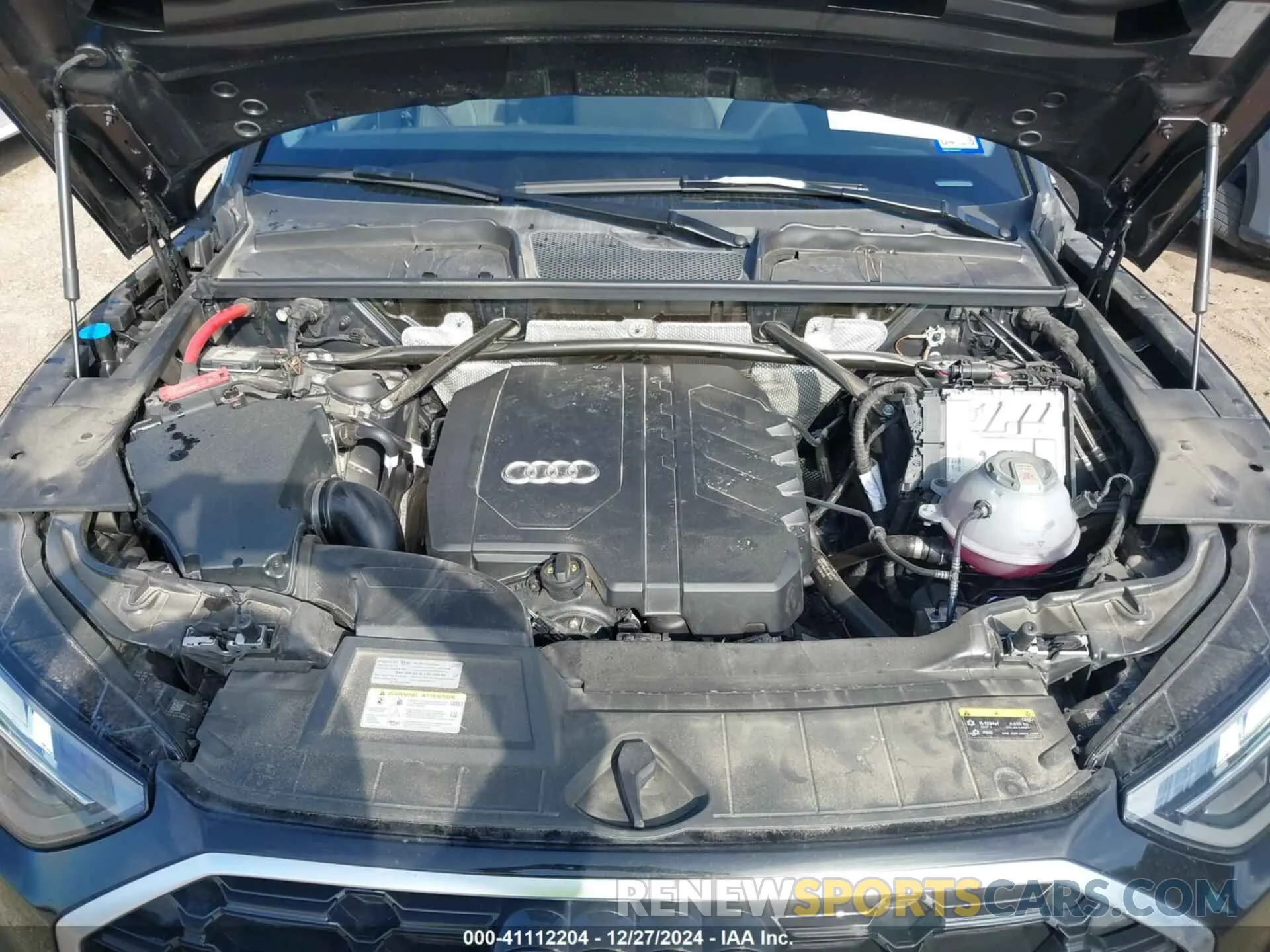 10 Photograph of a damaged car WA1EAAFY6R2047325 AUDI Q5 2024