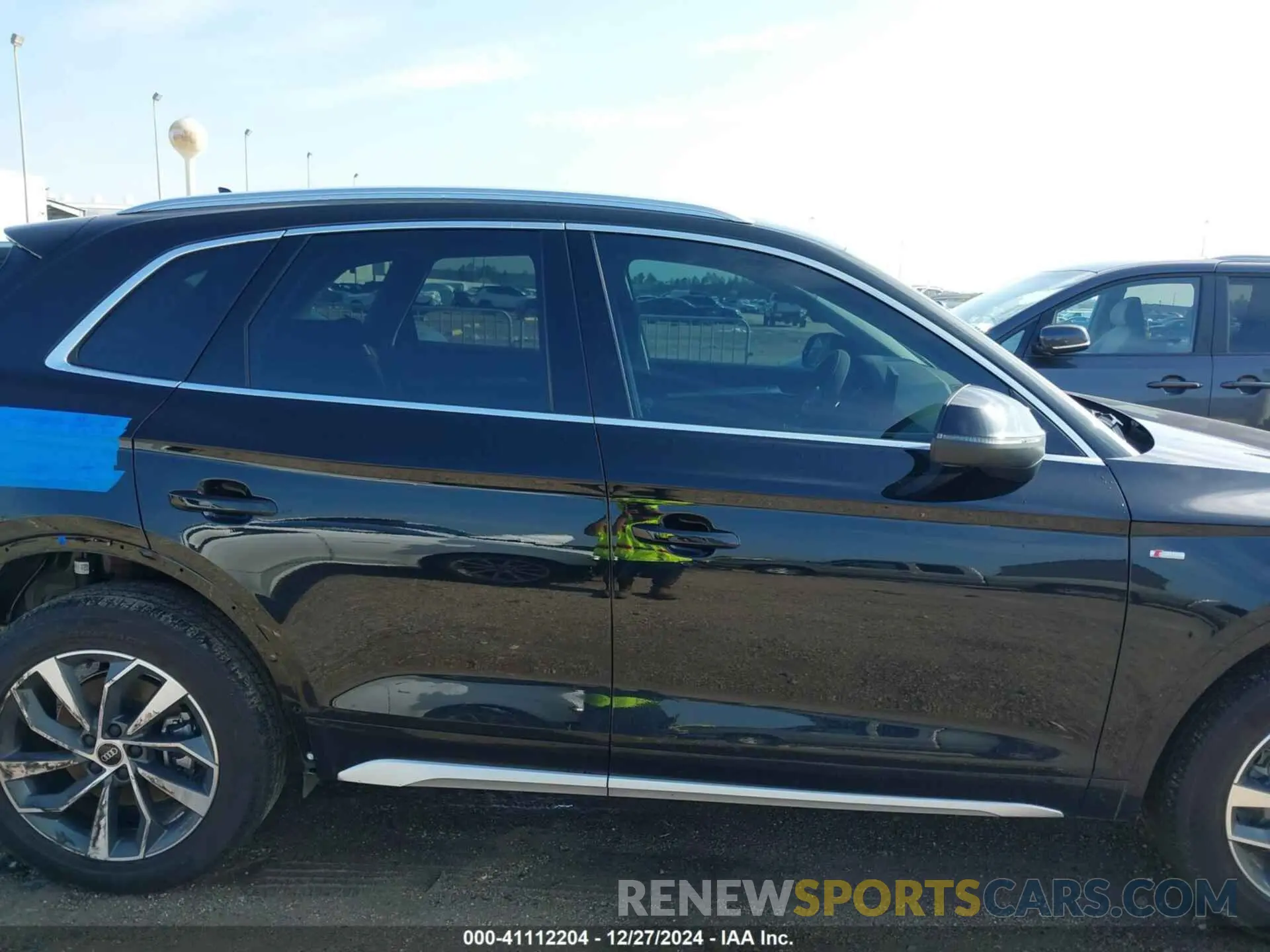 14 Photograph of a damaged car WA1EAAFY6R2047325 AUDI Q5 2024