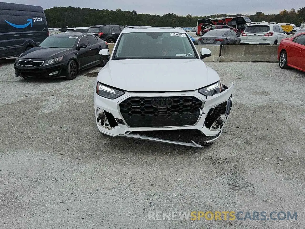 5 Photograph of a damaged car WA1EAAFY9R2072705 AUDI Q5 2024