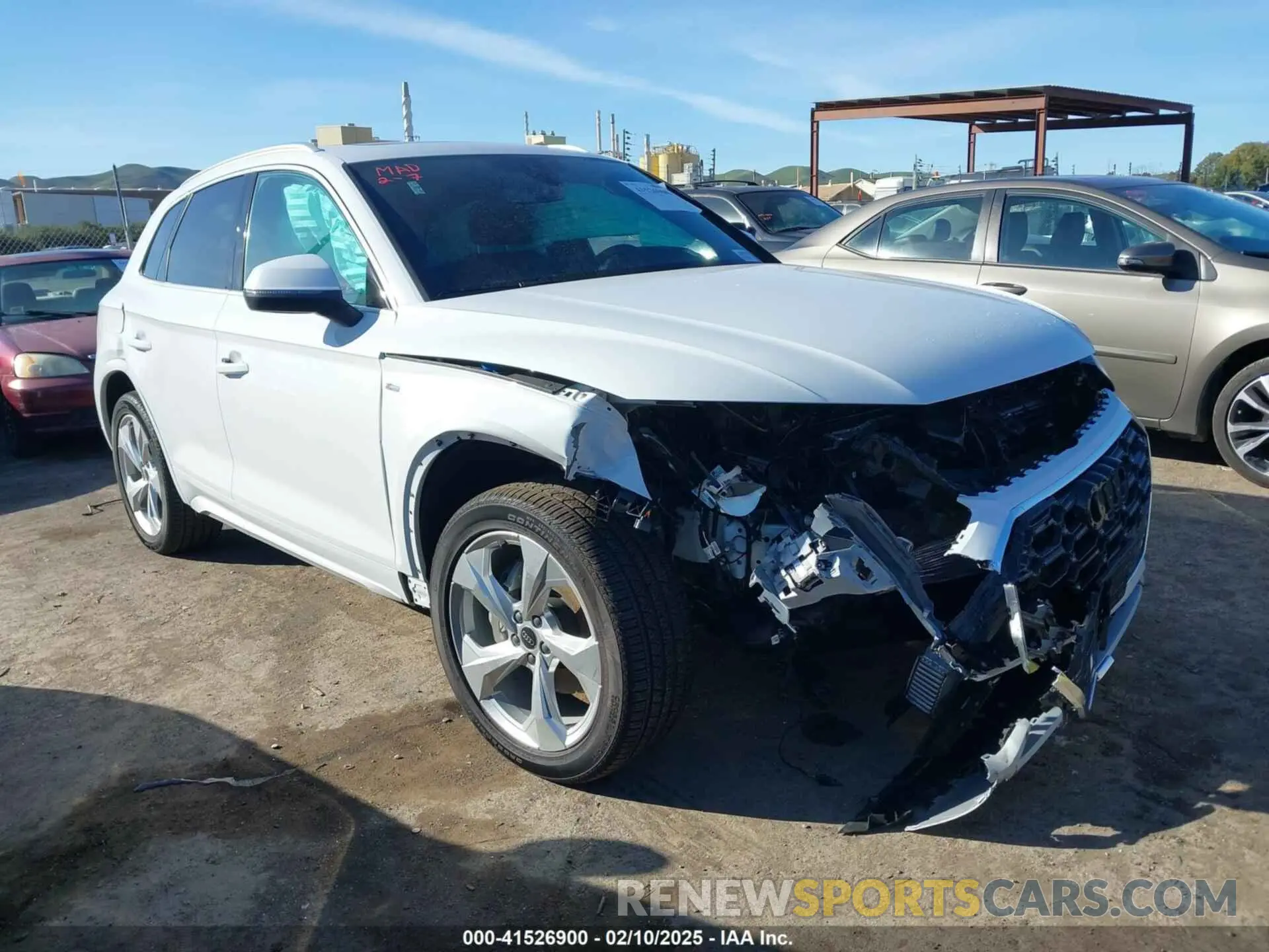 1 Photograph of a damaged car WA1EAAFY9R2138718 AUDI Q5 2024