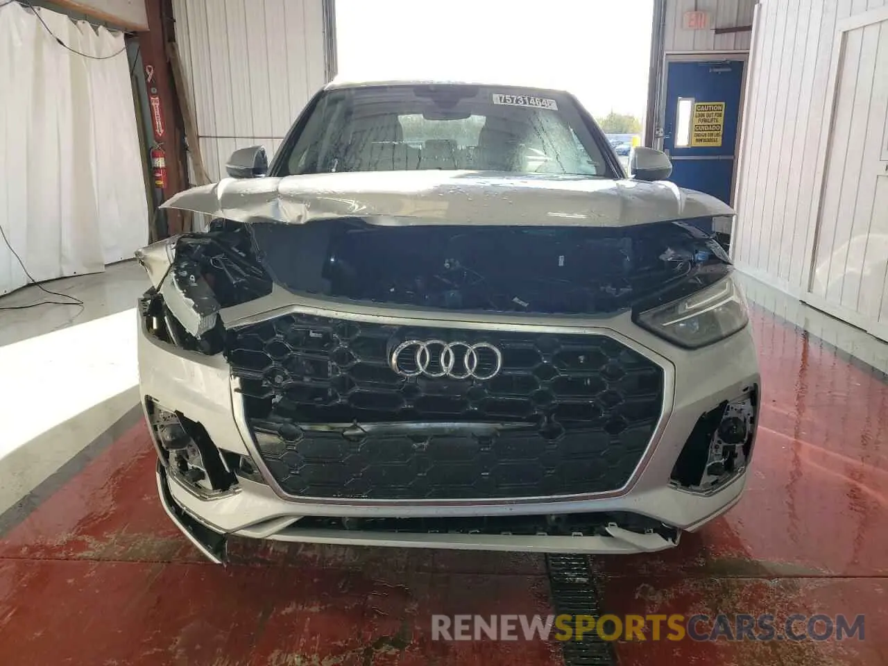 5 Фотография поврежденного автомобиля WA1EAAFYXR2078805 AUDI Q5 2024