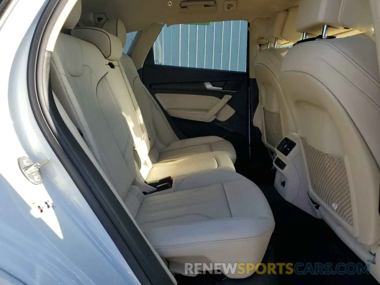 11 Photograph of a damaged car WA1EABFY9R2051407 AUDI Q5 2024