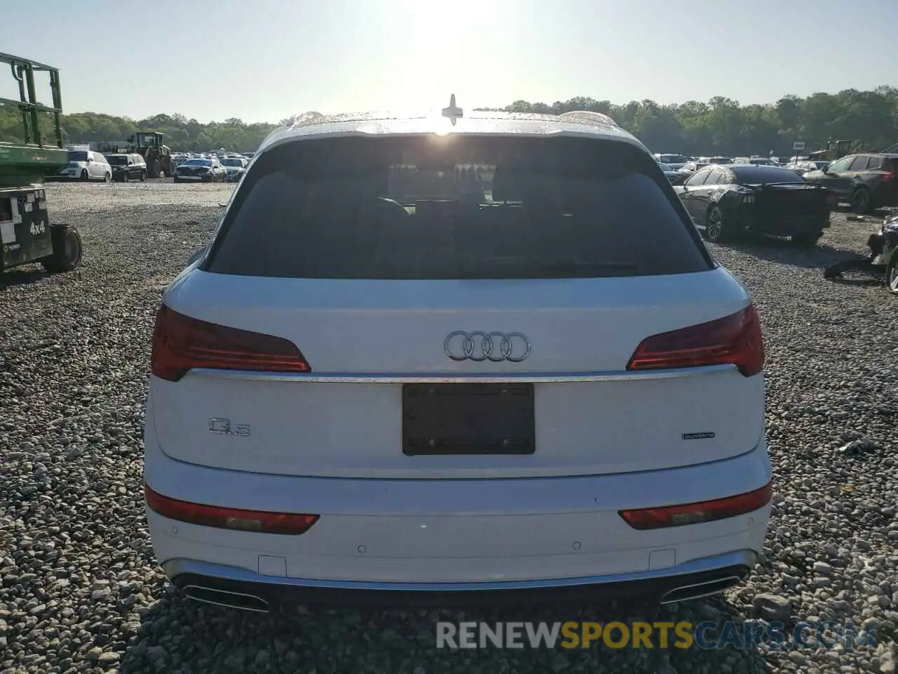 6 Photograph of a damaged car WA1EABFY9R2051407 AUDI Q5 2024
