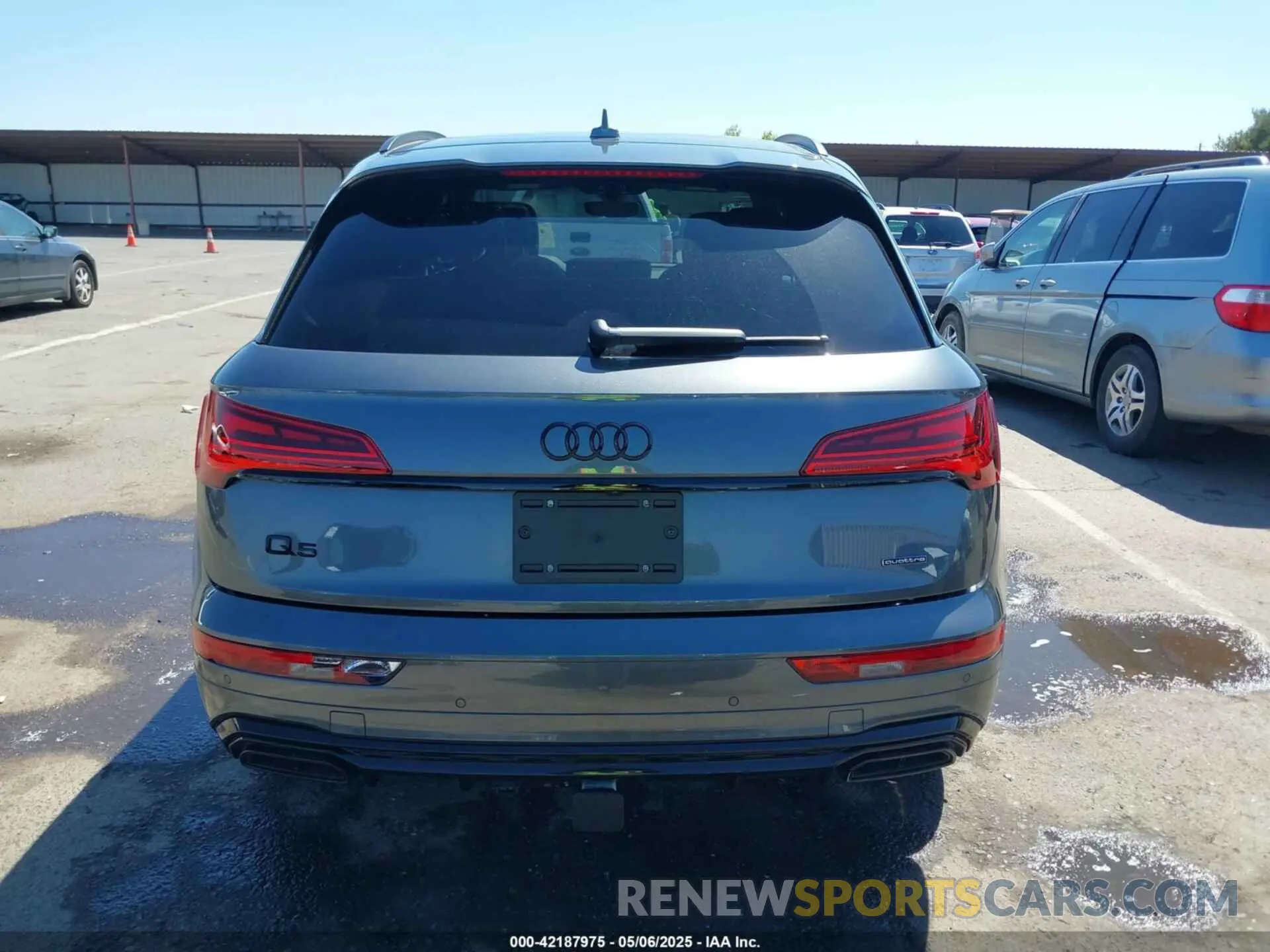 16 Photograph of a damaged car WA1F2AFY1R2100112 AUDI Q5 2024