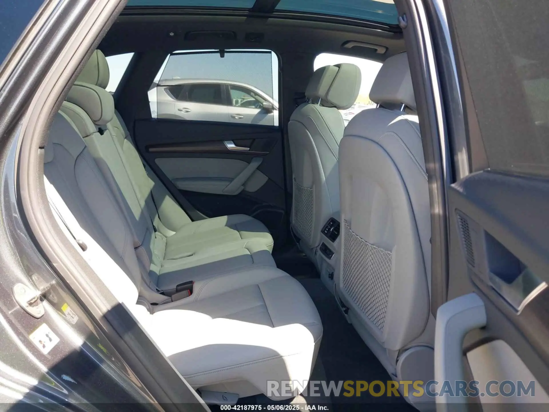 8 Photograph of a damaged car WA1F2AFY1R2100112 AUDI Q5 2024