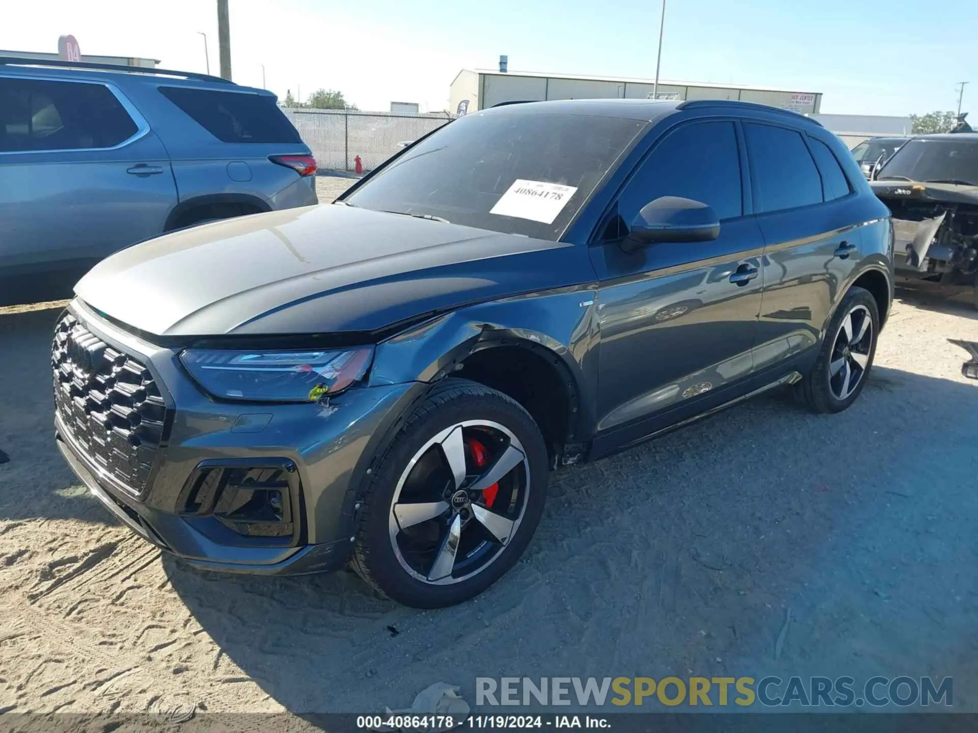 2 Фотография поврежденного автомобиля WA1FAAFY5R2112458 AUDI Q5 2024