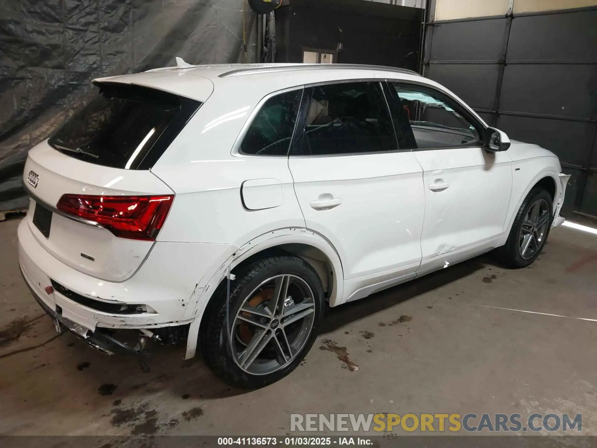 4 Фотография поврежденного автомобиля WA1G2AFY2R2134810 AUDI Q5 2024