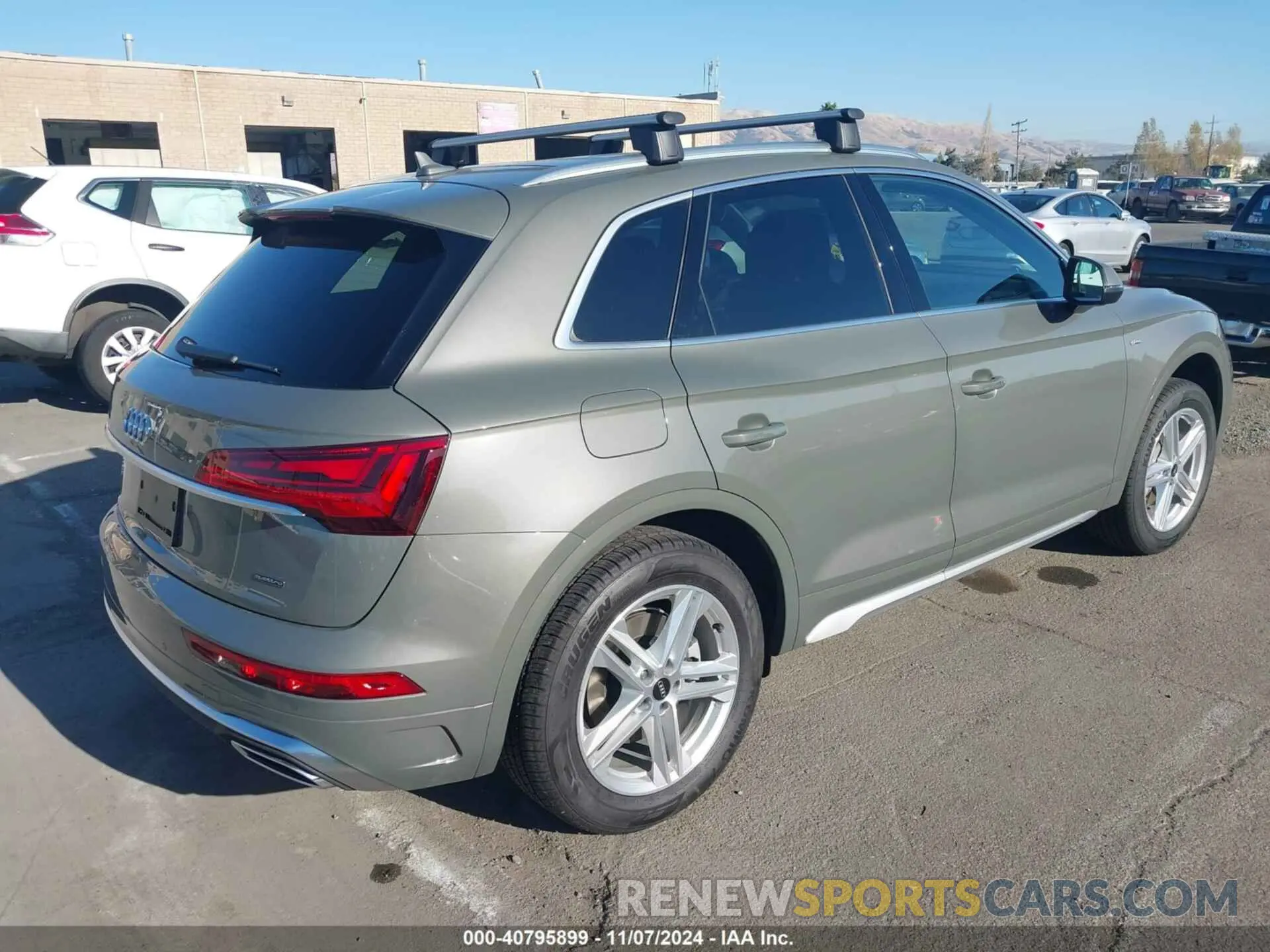 4 Фотография поврежденного автомобиля WA1G2AFY8R2103934 AUDI Q5 2024